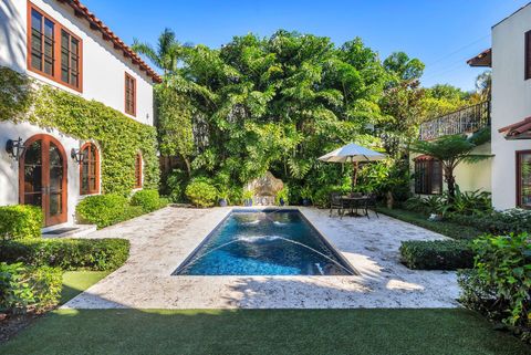 Photo of 424 Brazilian Avenue, Palm Beach, FL 33480 (MLS # RX-11040118)