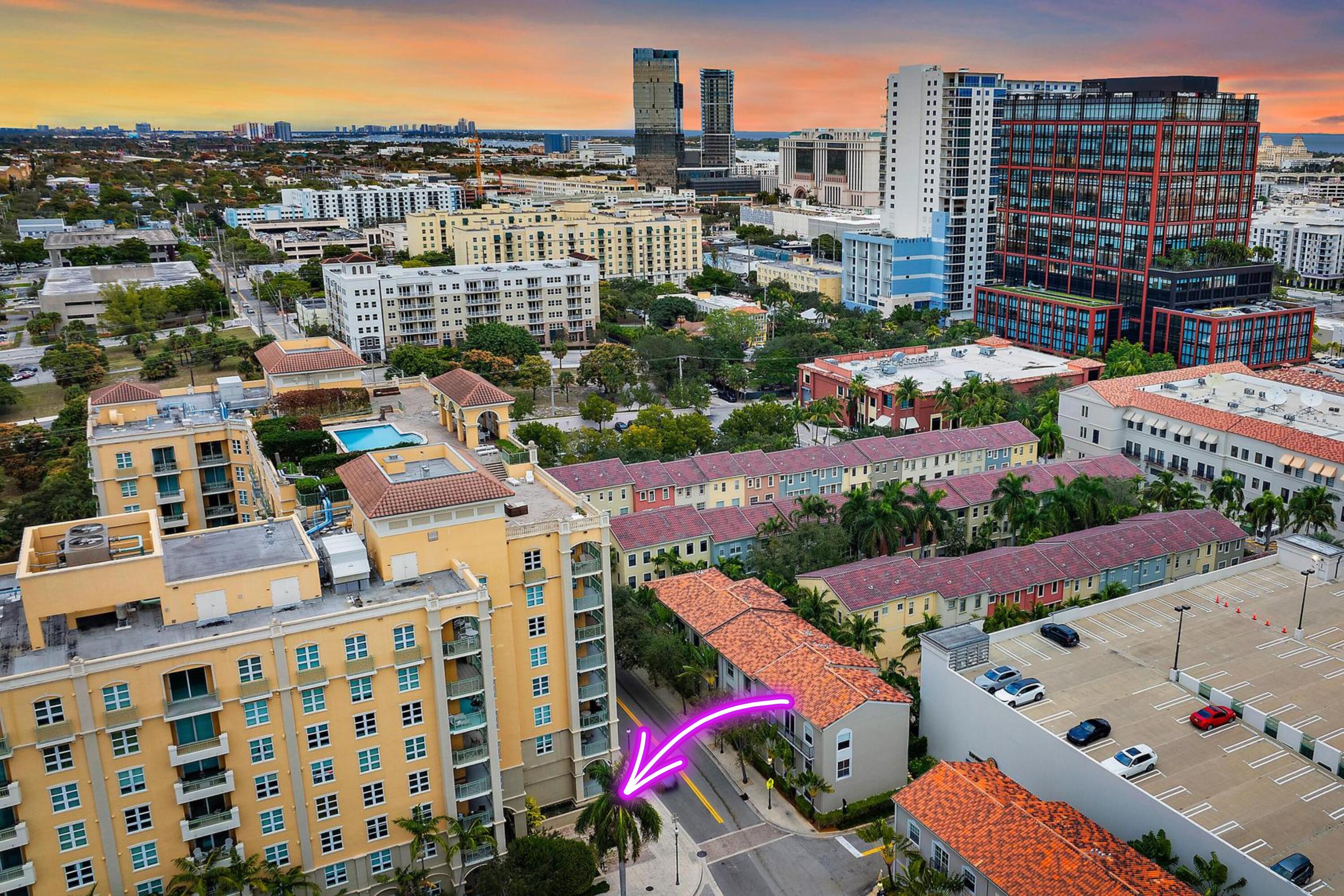403 S Sapodilla Avenue 110, West Palm Beach, Palm Beach County, Florida - 2 Bedrooms  
2.5 Bathrooms - 