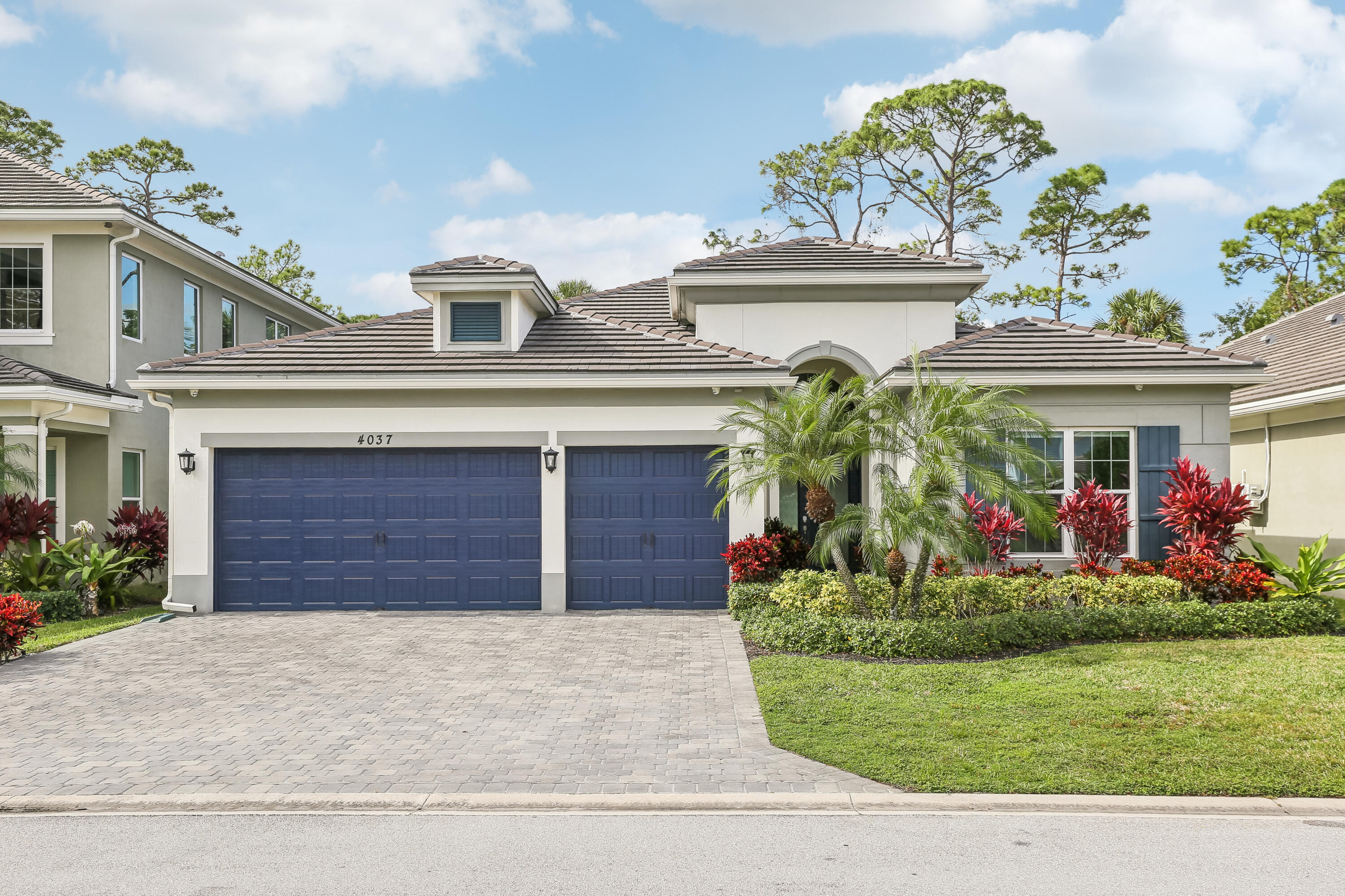 Property for Sale at 4037 Cascade Falls Circle, Lake Worth, Palm Beach County, Florida - Bedrooms: 4 
Bathrooms: 3.5  - $1,100,000