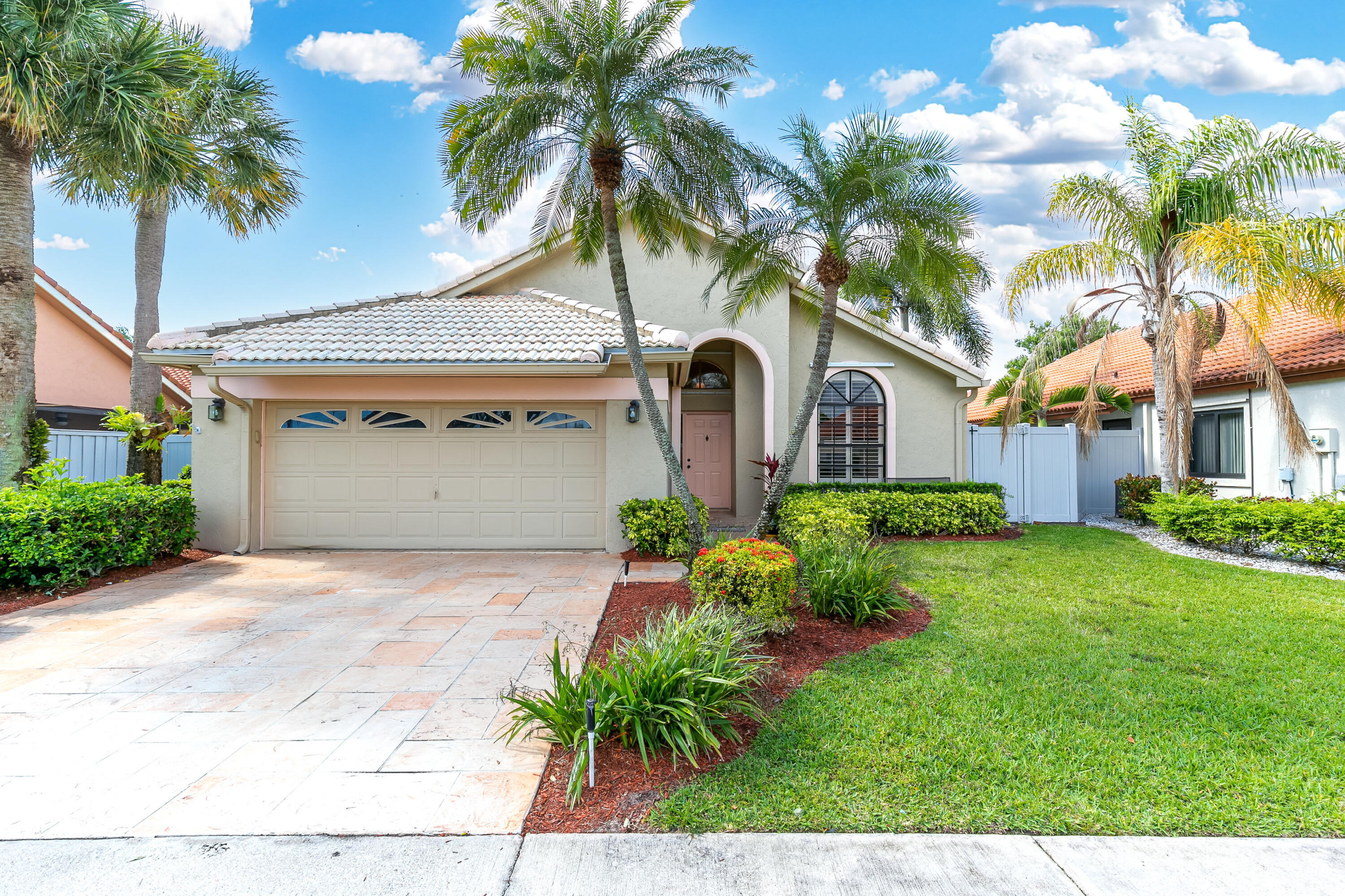 Property for Sale at 176 Executive Circle, Boynton Beach, Palm Beach County, Florida - Bedrooms: 3 
Bathrooms: 2  - $520,000