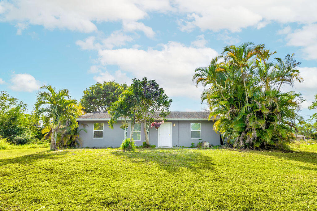 Property for Sale at 17924 W Sycamore Drive, Loxahatchee, Palm Beach County, Florida - Bedrooms: 3 
Bathrooms: 2  - $485,000