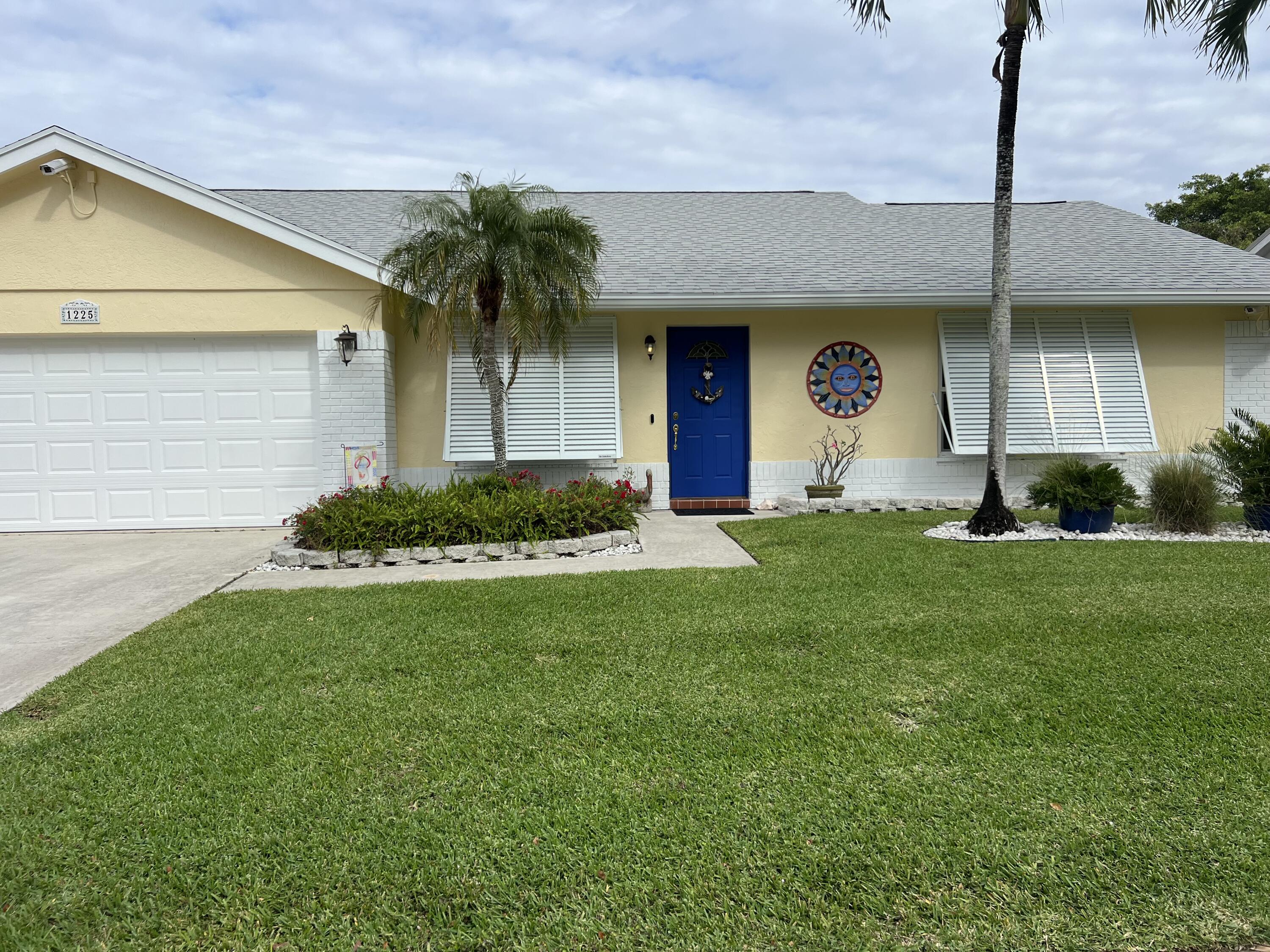 1225 Nw 13th Avenue, Boynton Beach, Palm Beach County, Florida - 3 Bedrooms  
2 Bathrooms - 