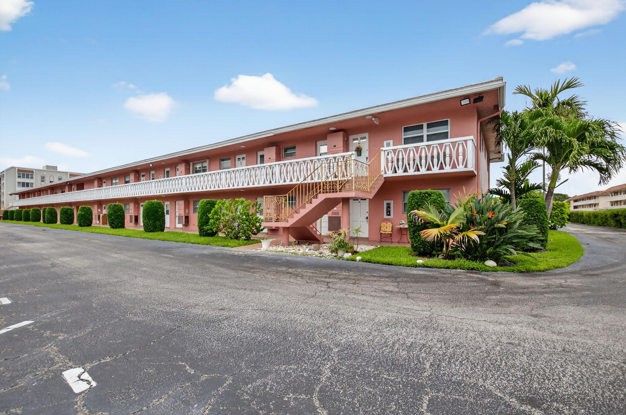 Property for Sale at 300 Ne 20th Street 8060, Boca Raton, Palm Beach County, Florida - Bedrooms: 2 
Bathrooms: 2  - $160,000