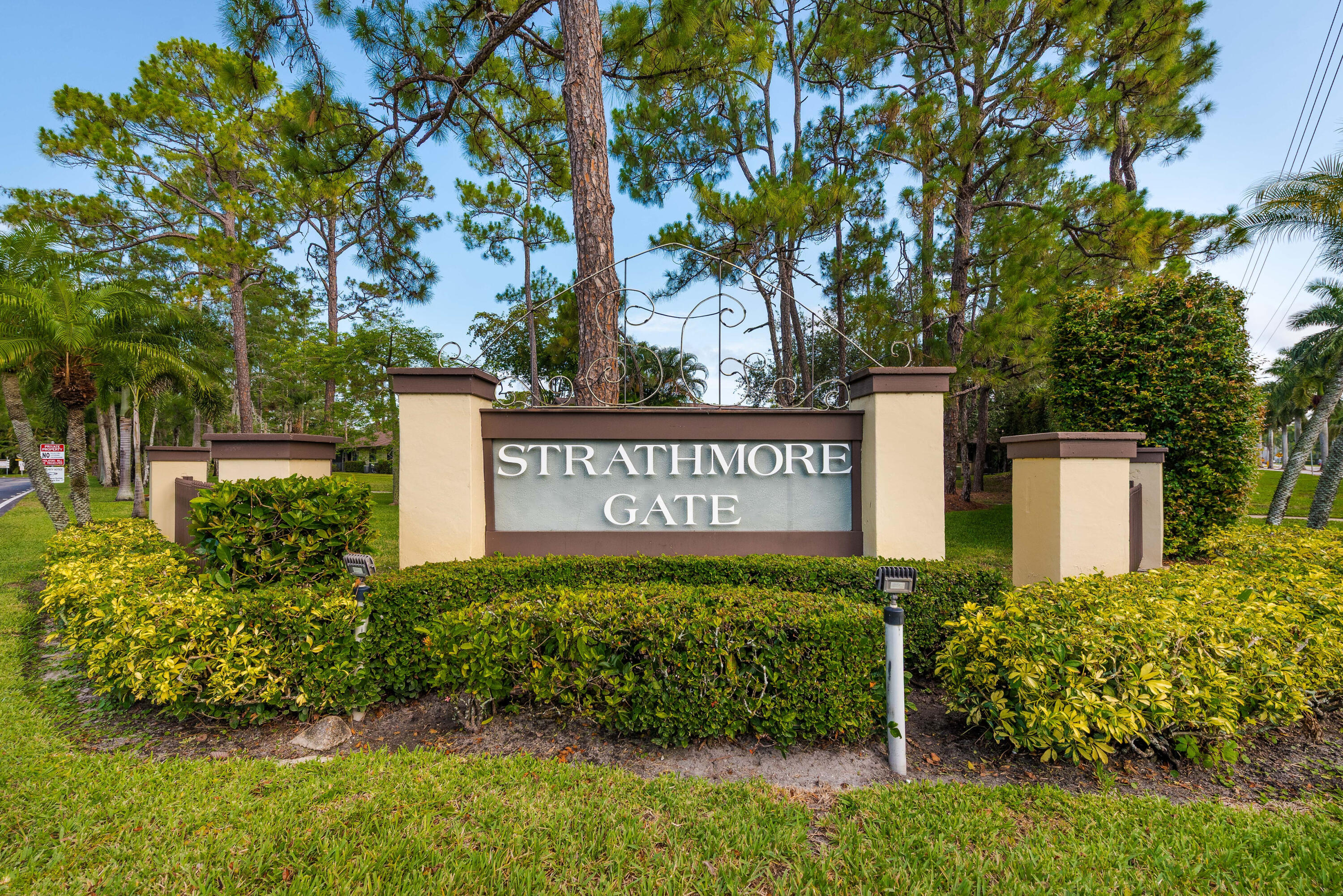 Property for Sale at 151 Pinto Palm Court Ct, Royal Palm Beach, Palm Beach County, Florida - Bedrooms: 3 
Bathrooms: 2  - $239,000