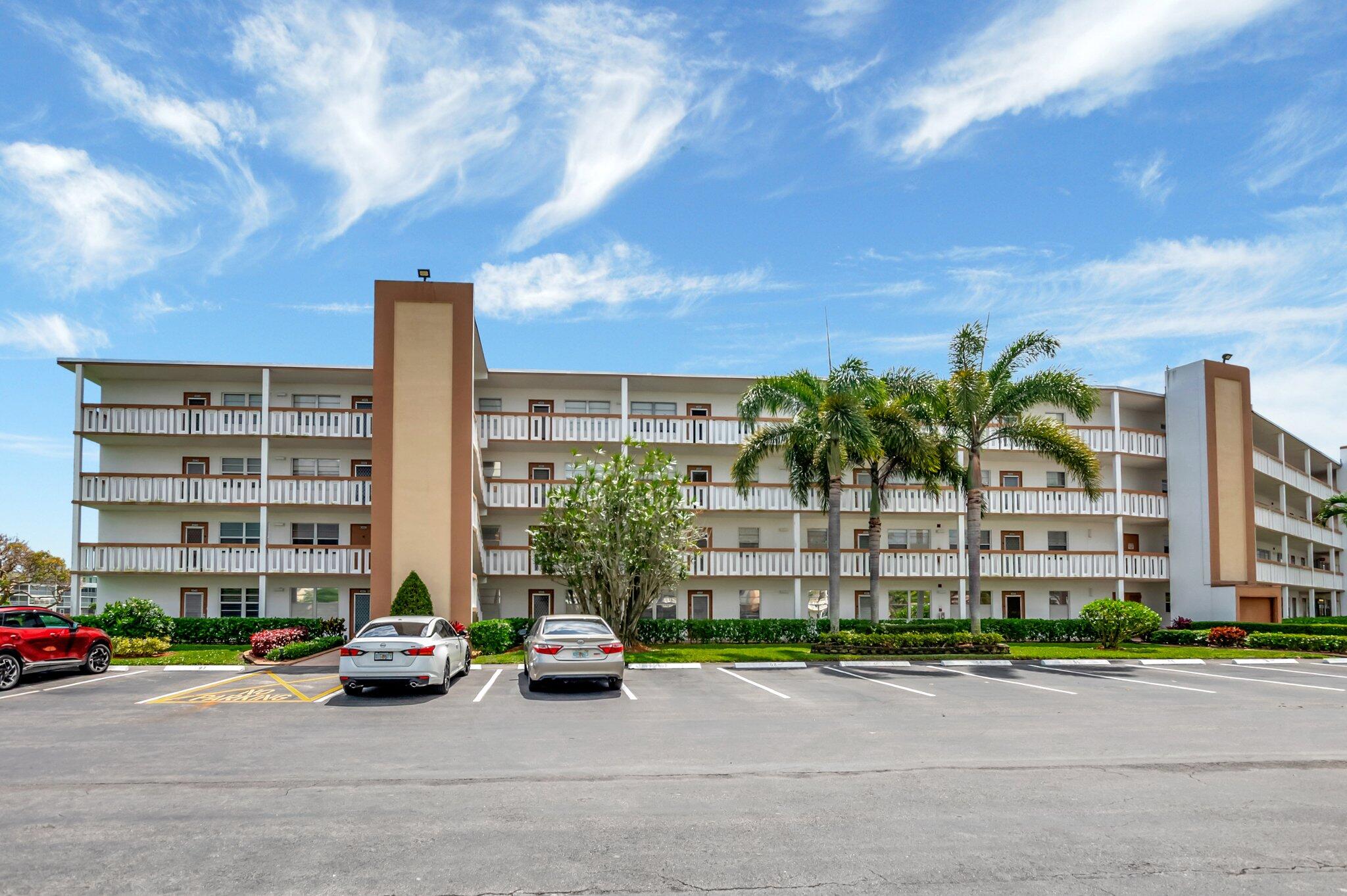 4035 Cornwall B, Boca Raton, Palm Beach County, Florida - 2 Bedrooms  
1.5 Bathrooms - 