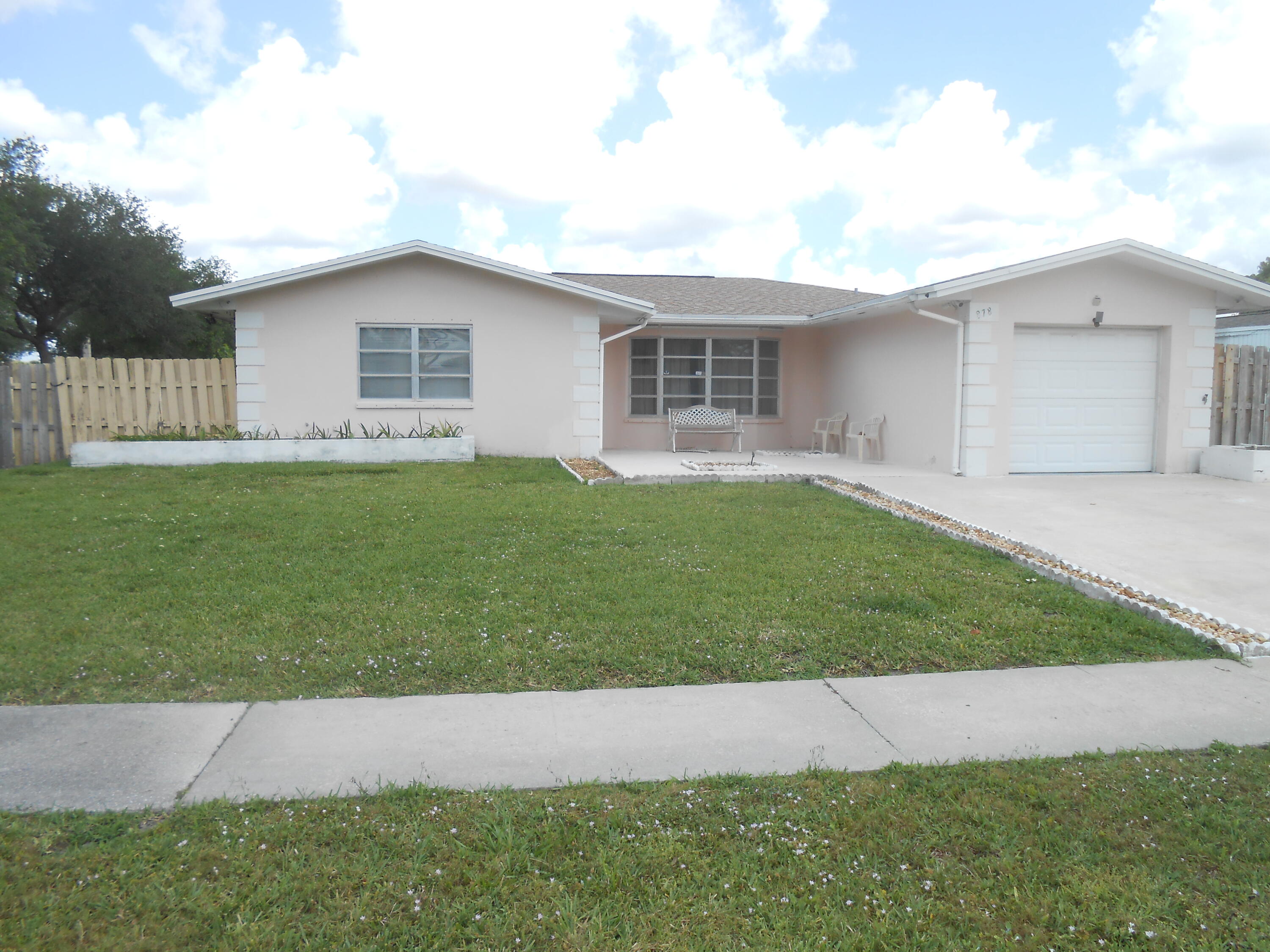 878 Gardenia Drive, Royal Palm Beach, Palm Beach County, Florida - 3 Bedrooms  
2 Bathrooms - 
