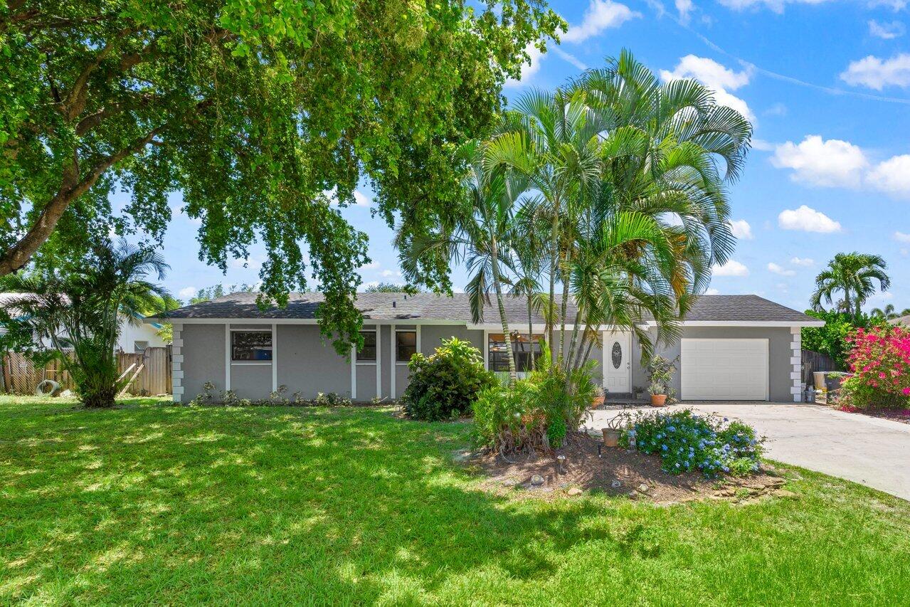 4694 Brady Boulevard, Delray Beach, Palm Beach County, Florida - 4 Bedrooms  
2 Bathrooms - 