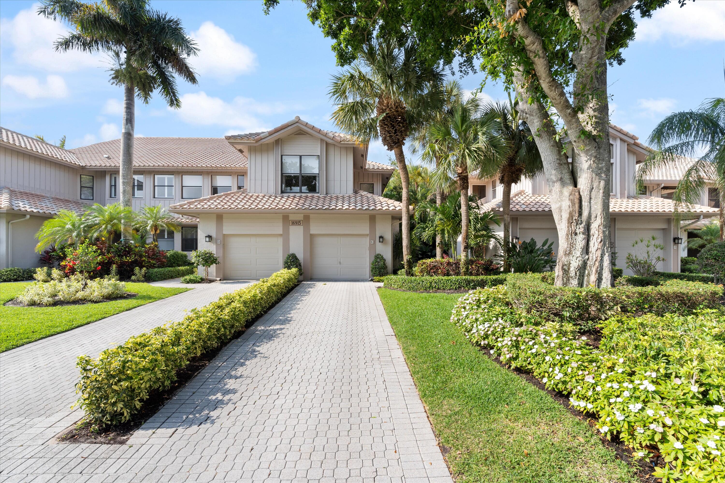 Property for Sale at 16915 Isle Of Palms Drive C, Delray Beach, Palm Beach County, Florida - Bedrooms: 3 
Bathrooms: 2.5  - $1,189,000