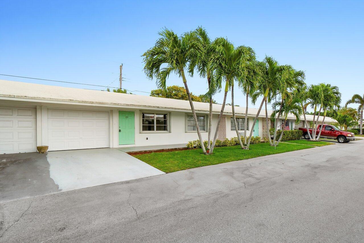 Property for Sale at 728 Ridge Road 20, Lantana, Palm Beach County, Florida - Bedrooms: 2 
Bathrooms: 1  - $128,900