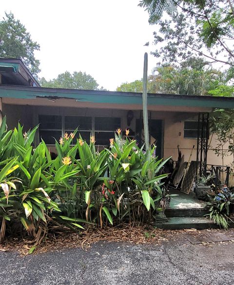 Photo of 812 Garden Court, Plantation, FL 33317 (MLS # RX-11101936)