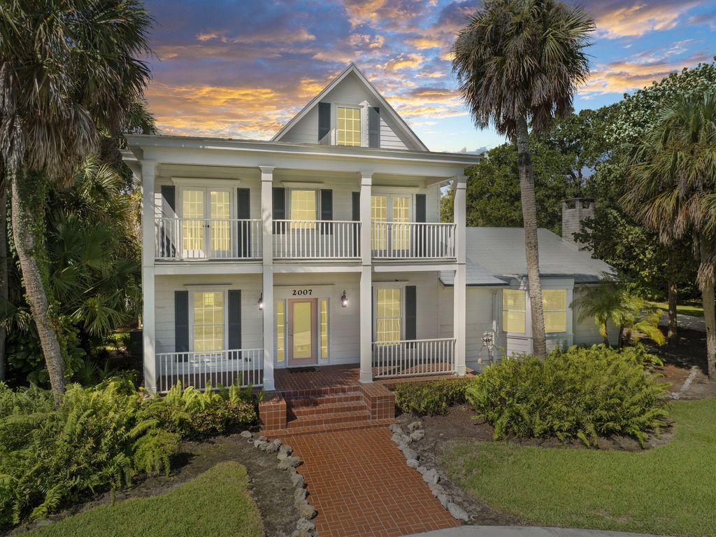 Photo of 2007 S Indian River Drive, Fort Pierce, FL 34950 (MLS # RX-11126100)
