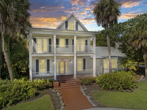Photo of 2007 S Indian River Drive, Fort Pierce, FL 34950 (MLS # RX-11126100)