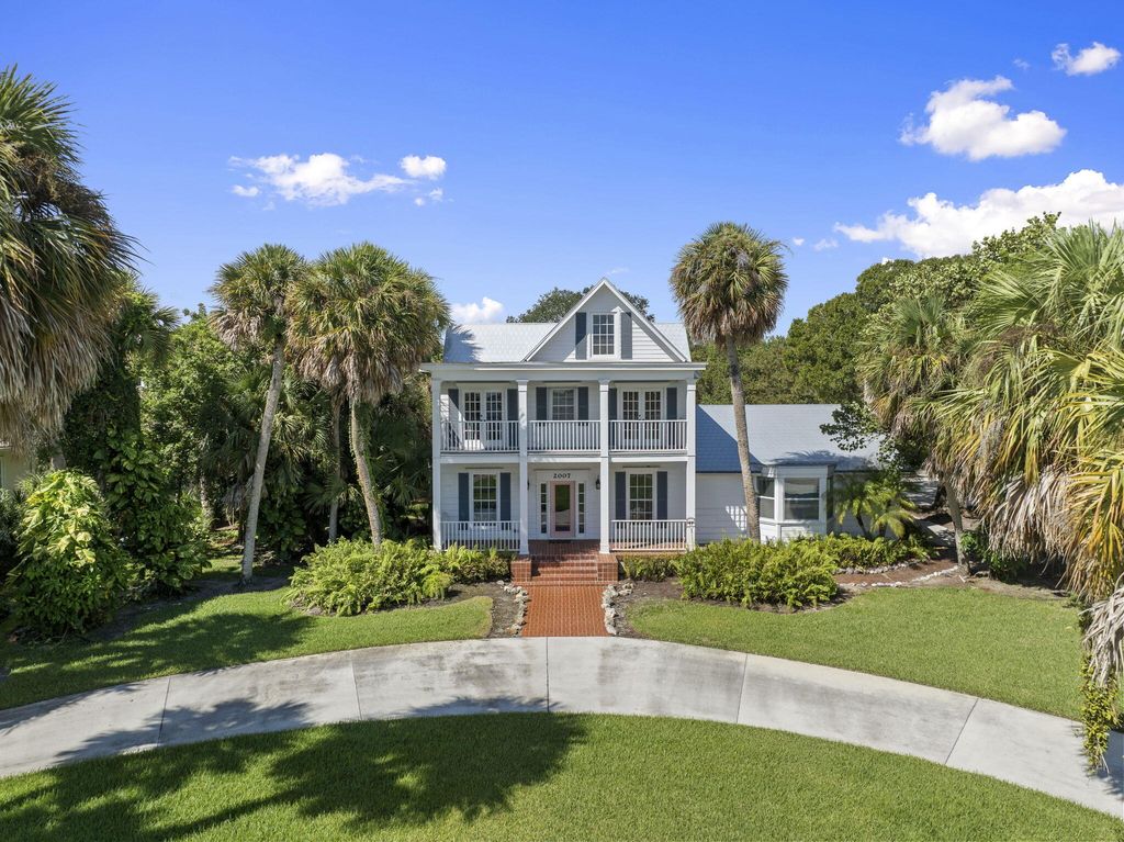 Photo of 2007 S Indian River Drive, Fort Pierce, FL 34950 (MLS # RX-11126100)