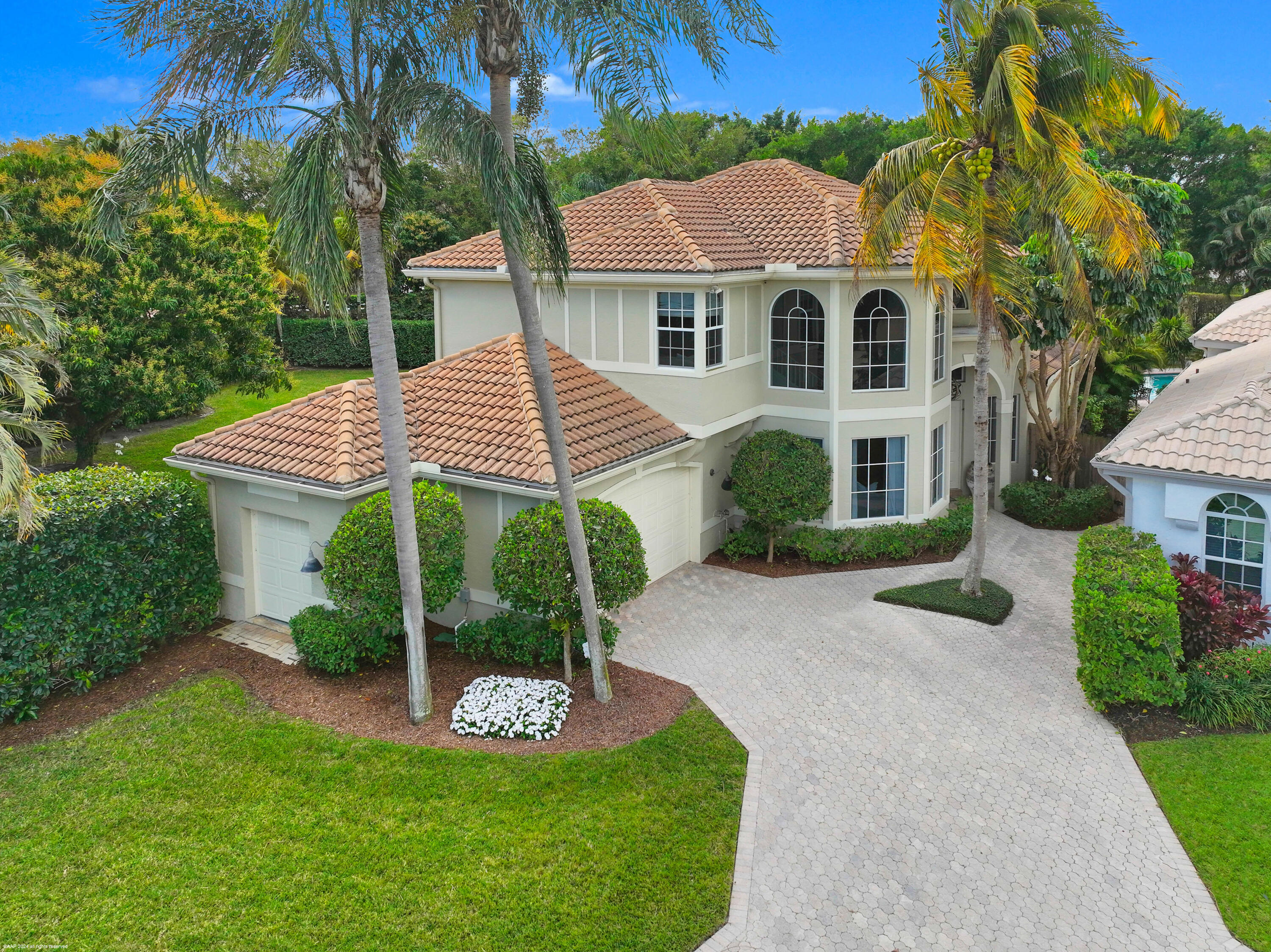 Property for Sale at 2571 Players Court, Wellington, Palm Beach County, Florida - Bedrooms: 3 
Bathrooms: 2.5  - $1,450,000