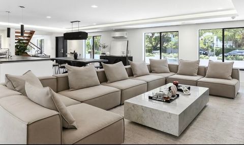 Photo of 500 NE 14th Avenue, Fort Lauderdale, FL 33301 (MLS # RX-11113447)