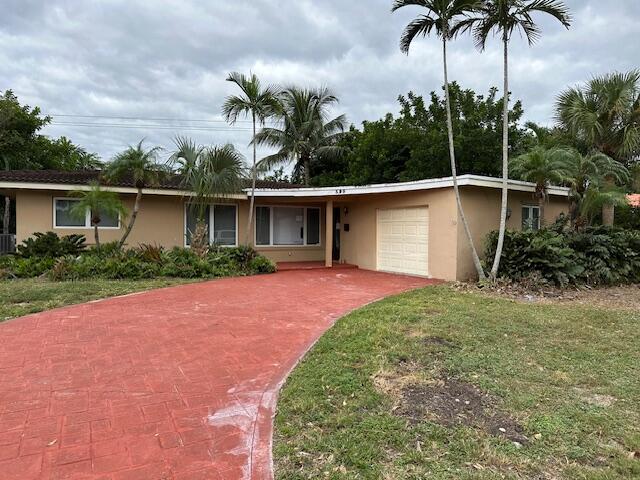 399 Sw 8th Terrace, Boca Raton, Palm Beach County, Florida - 3 Bedrooms  
2 Bathrooms - 