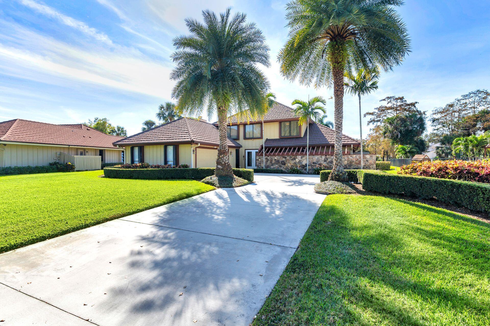 Property for Sale at 29 Cambria Road, Palm Beach Gardens, Palm Beach County, Florida - Bedrooms: 4 
Bathrooms: 3.5  - $1,195,000