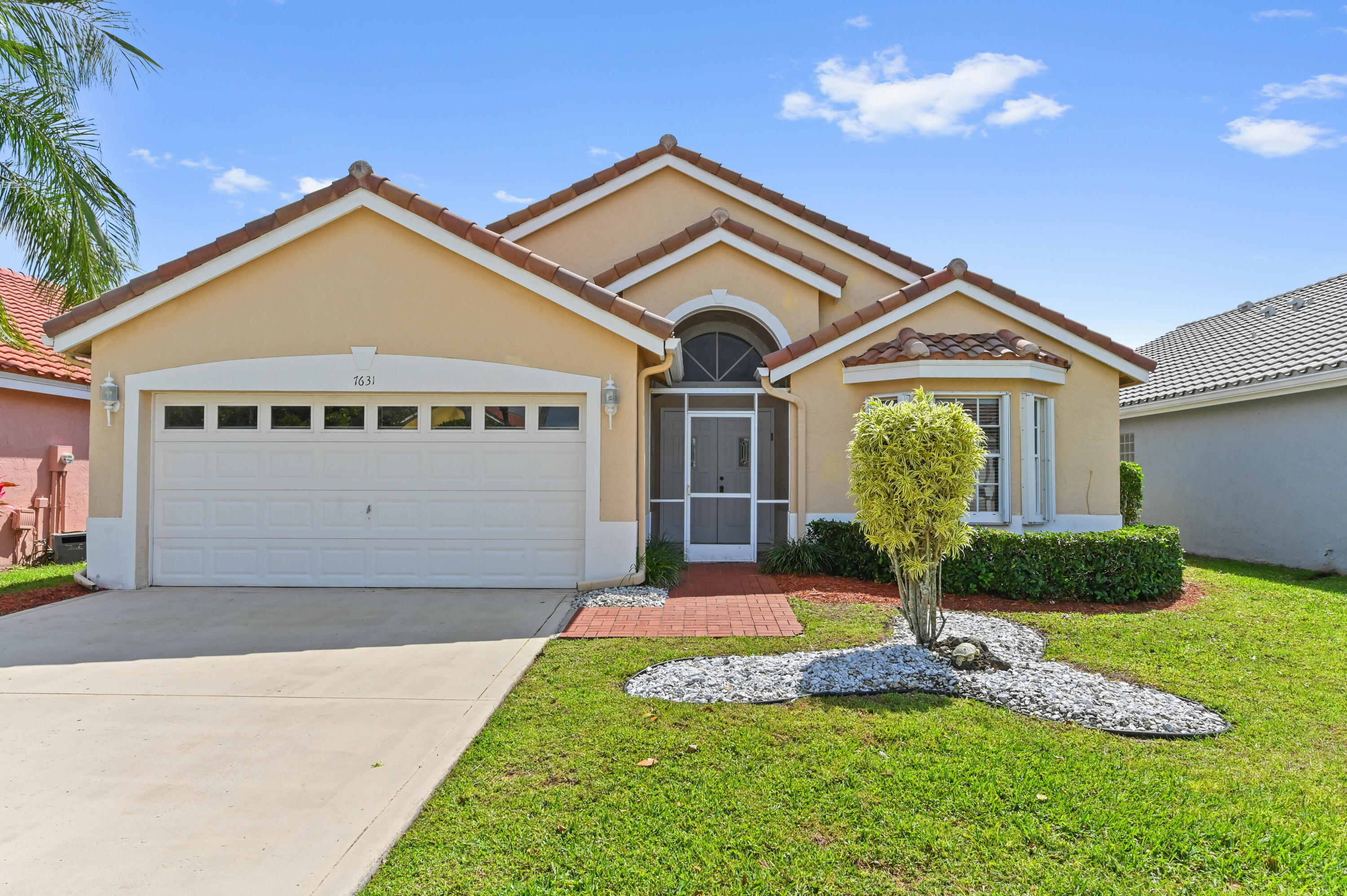 Property for Sale at 7631 Stirling Bridge Boulevard, Delray Beach, Palm Beach County, Florida - Bedrooms: 3 
Bathrooms: 2  - $519,000
