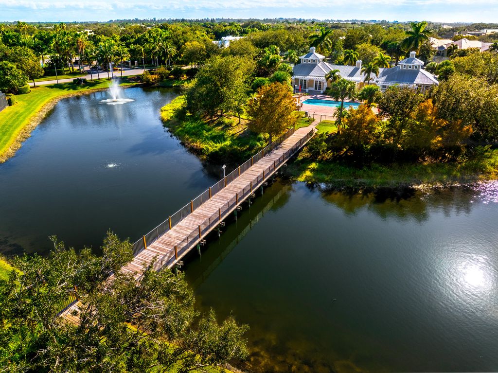 Photo of 2005 Bridgepointe Circle #98, Vero Beach, FL 32967 (MLS # RX-11126649)