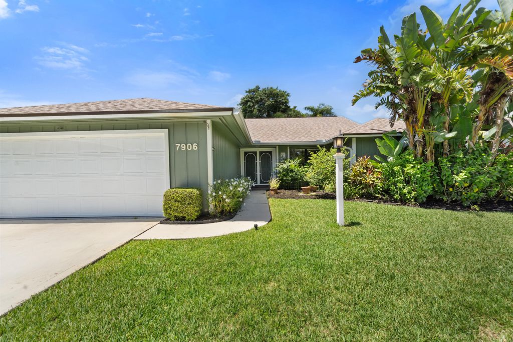 Photo of 7906 SE Trenton Avenue, Hobe Sound, FL 33455 (MLS # RX-11103958)
