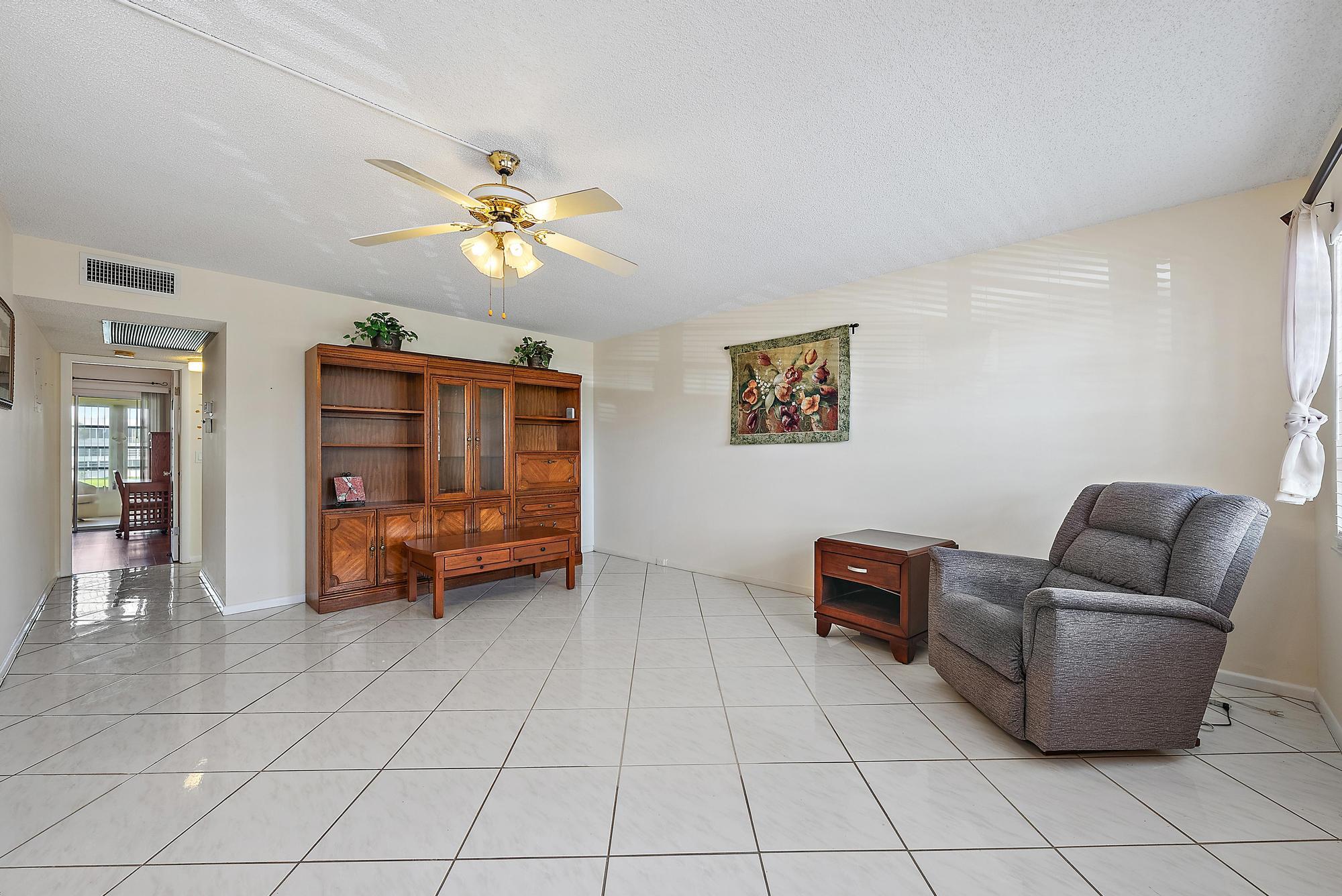 222 Wellington G
