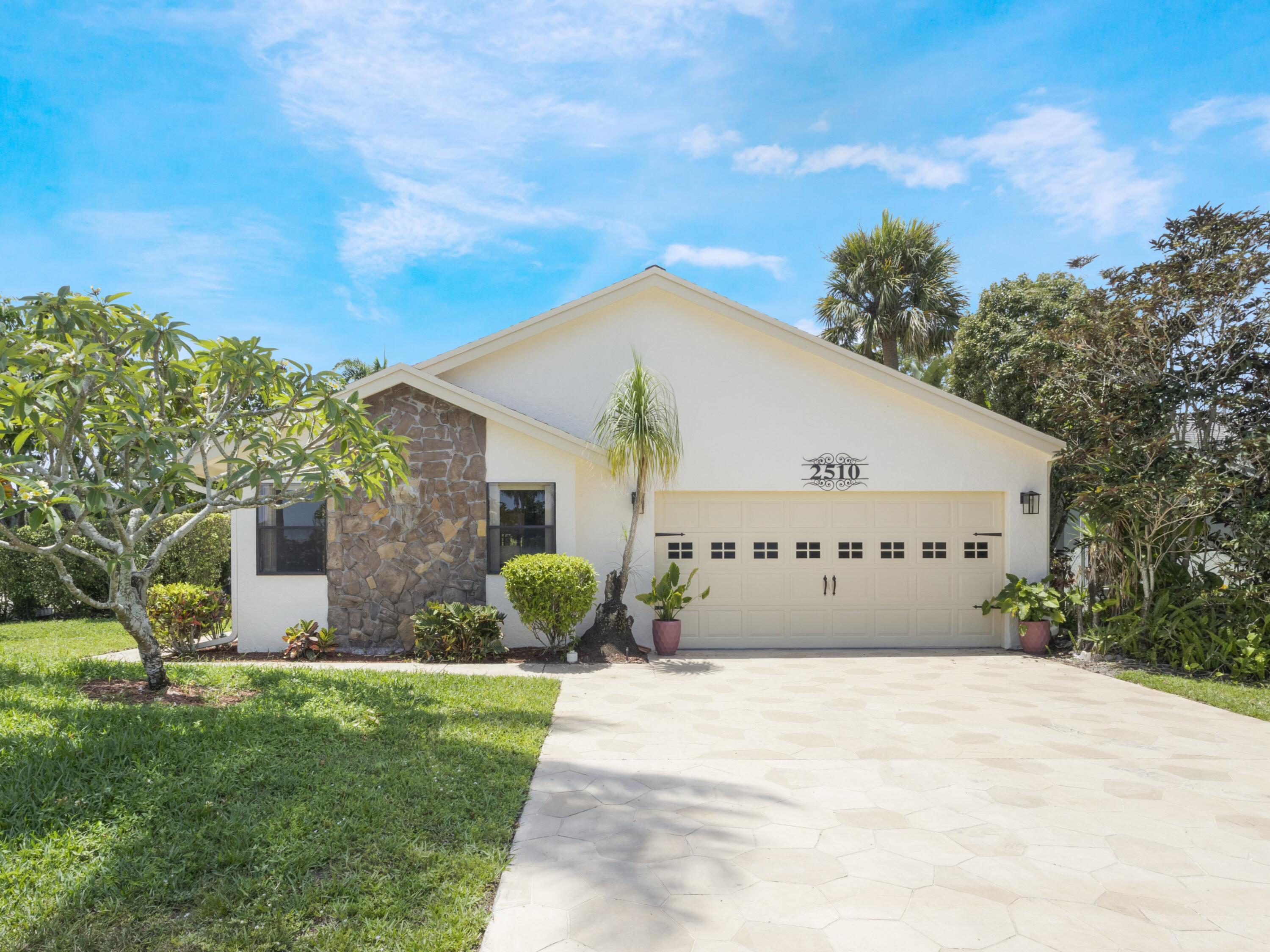 Property for Sale at 2510 Nw 13th Street Street, Delray Beach, Palm Beach County, Florida - Bedrooms: 2 
Bathrooms: 2  - $415,000