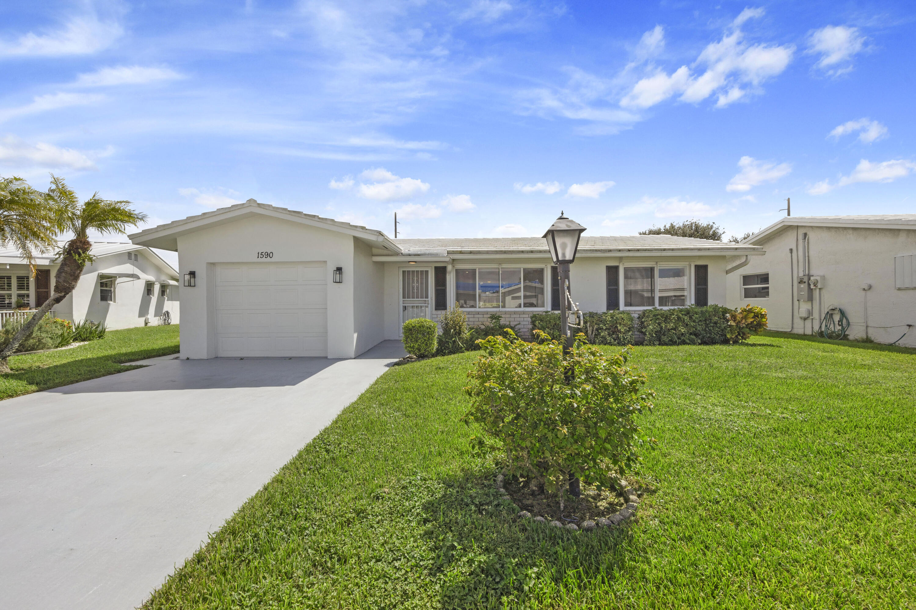 1590 Sw 14th Avenue, Boynton Beach, Palm Beach County, Florida - 2 Bedrooms  
2 Bathrooms - 