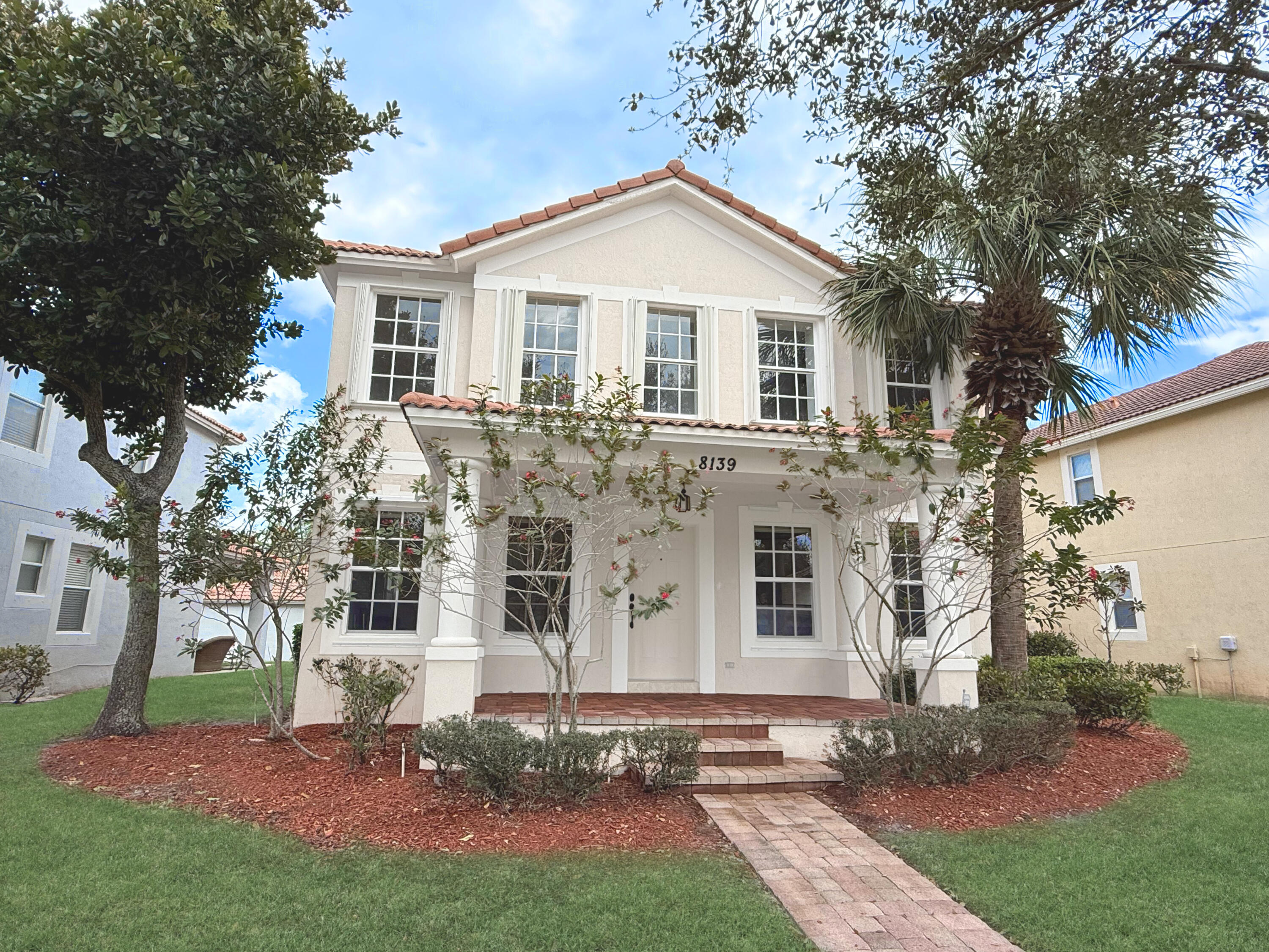 8139 Bautista Way, Palm Beach Gardens, Palm Beach County, Florida - 4 Bedrooms  
2.5 Bathrooms - 