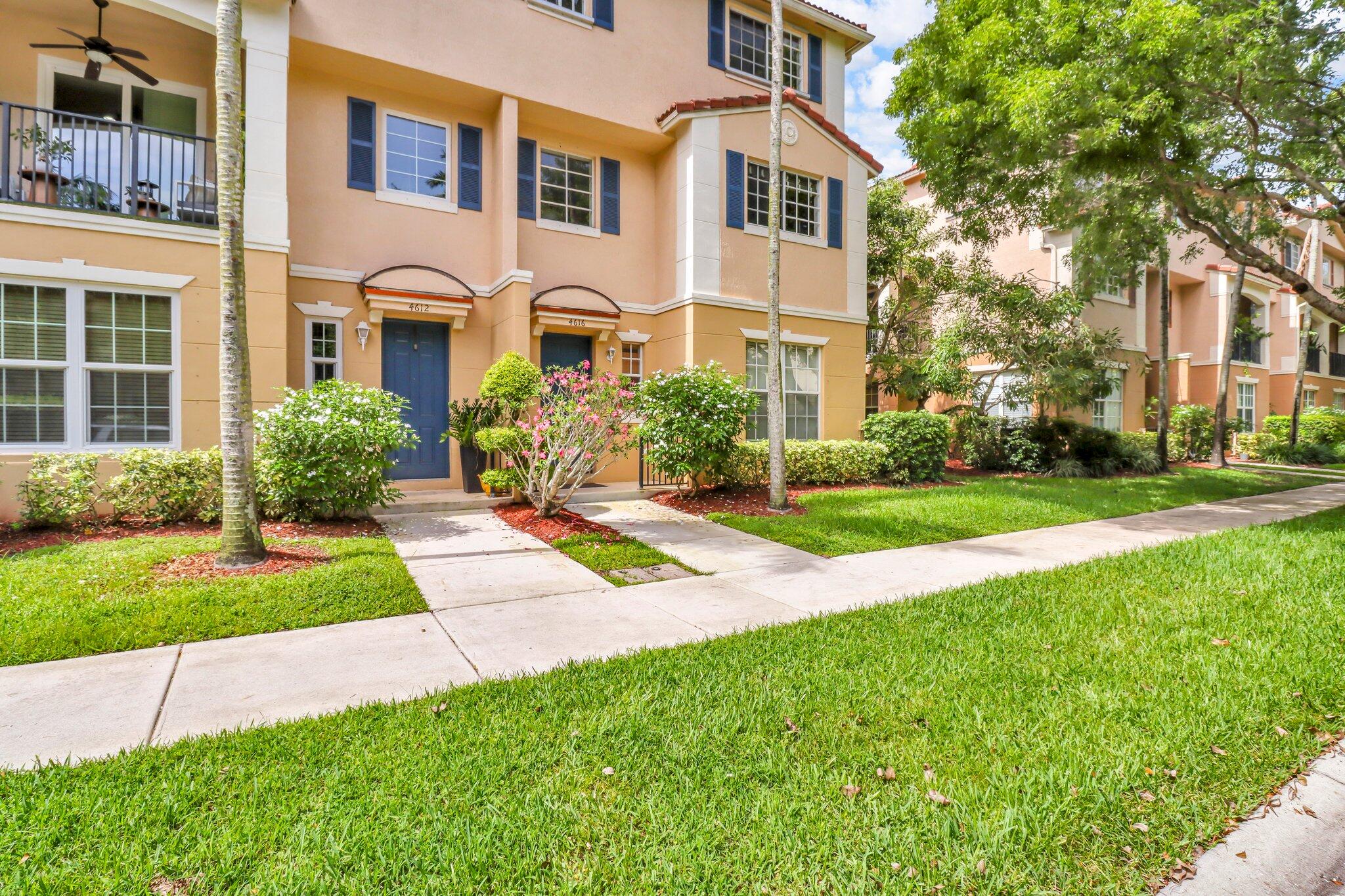 4616 Danson Way, Delray Beach, Palm Beach County, Florida - 3 Bedrooms  
2.5 Bathrooms - 