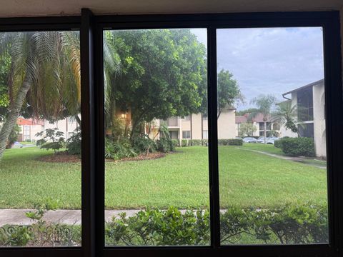 Photo of 4723 Sable Pine Circle #C1, West Palm Beach, FL 33417 (MLS # RX-11125243)