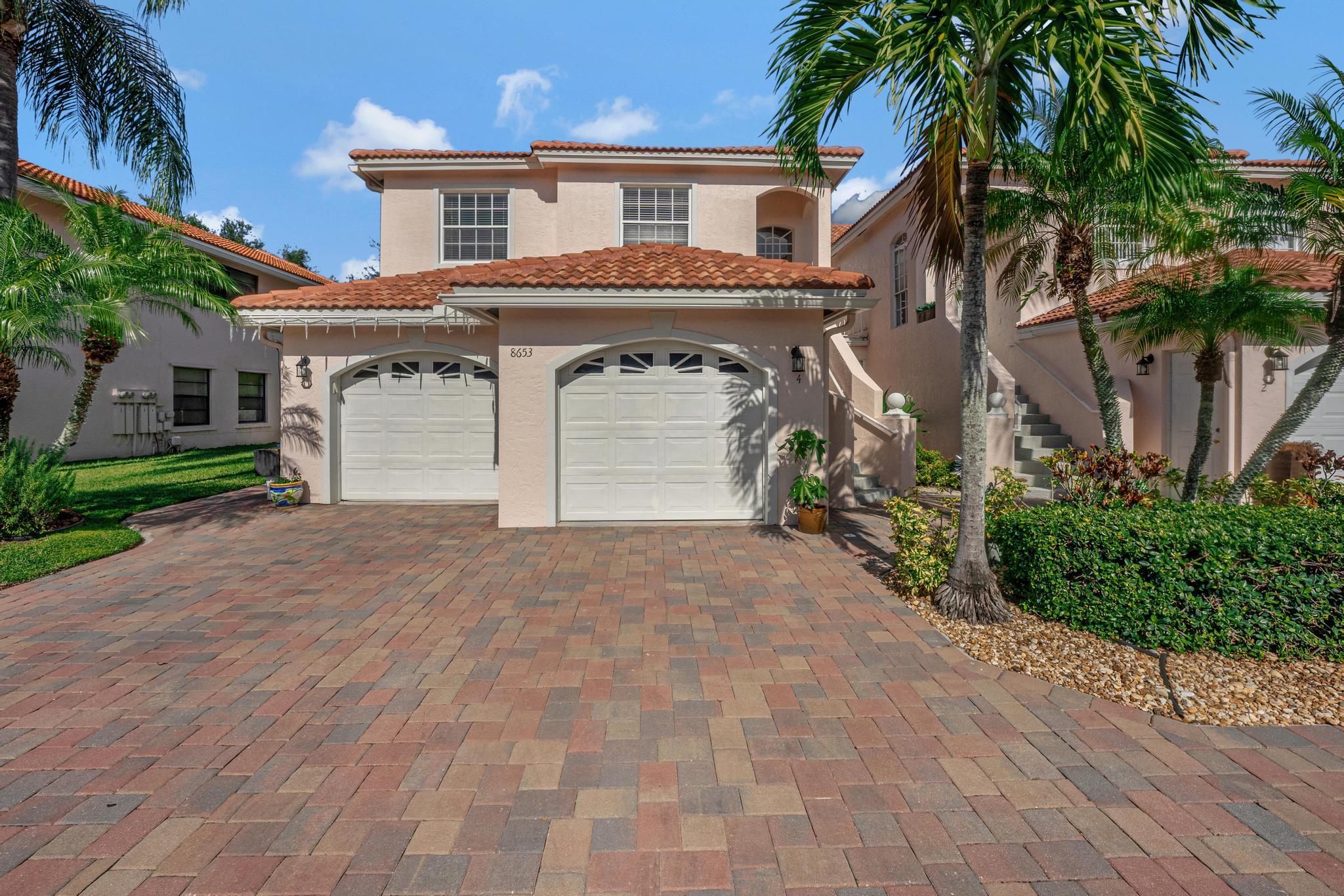 8653 Via Reale 49U, Boca Raton, Palm Beach County, Florida - 3 Bedrooms  
2 Bathrooms - 