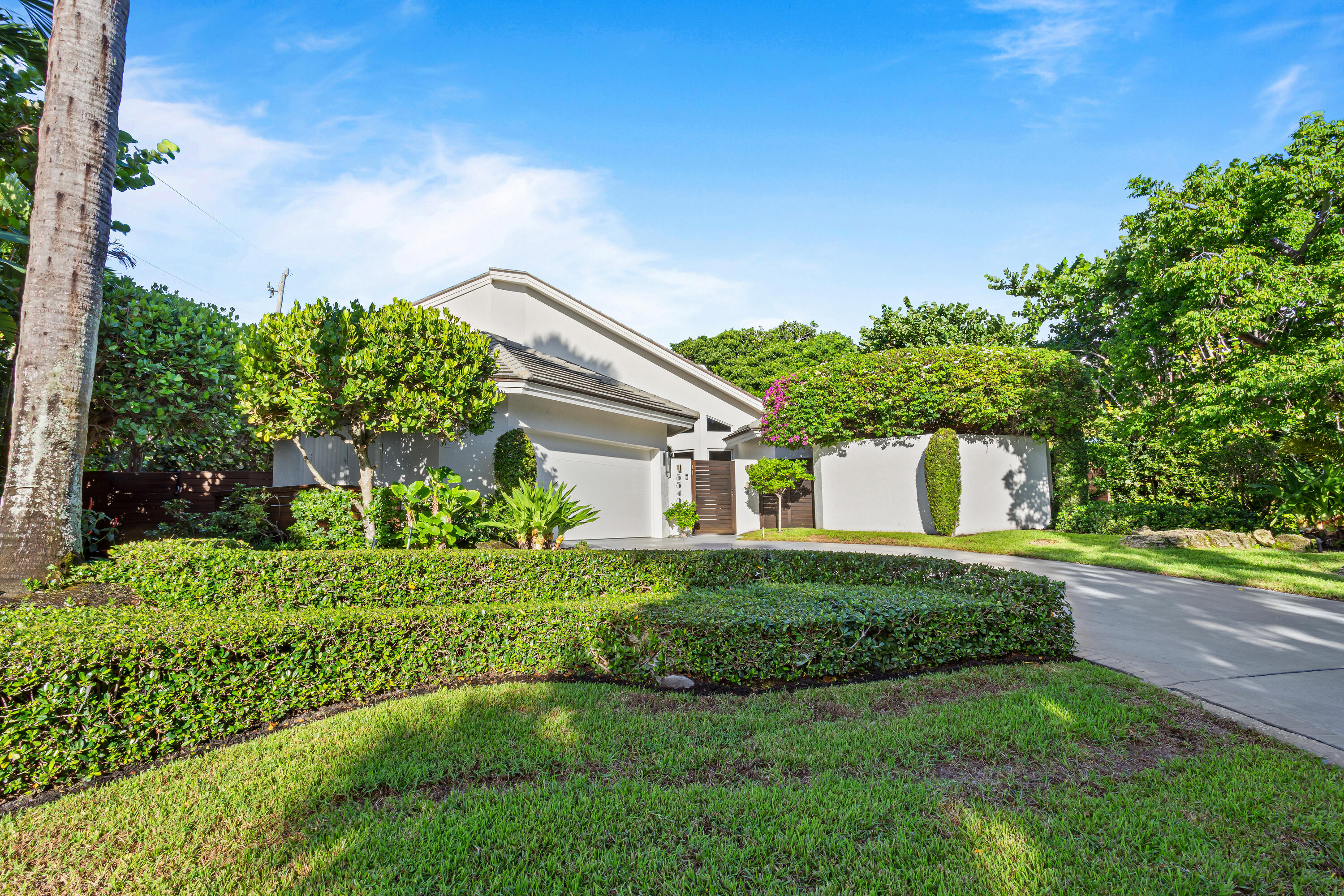 Property for Sale at 5540 Osprey Drive, Ocean Ridge, Palm Beach County, Florida - Bedrooms: 4 
Bathrooms: 3.5  - $3,650,000