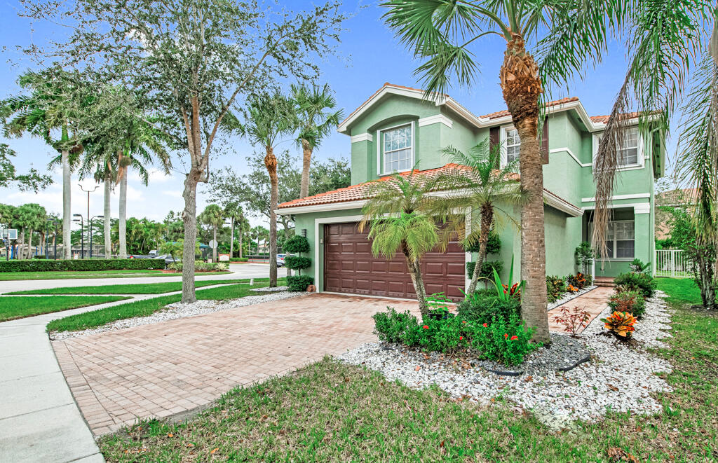 596 Calamint Point, Royal Palm Beach, Palm Beach County, Florida - 5 Bedrooms  
3 Bathrooms - 