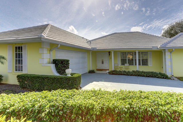 Photo 1 of 2401 Embassy Drive, West Palm Beach, Florida, $385,000, Web #: 10182109