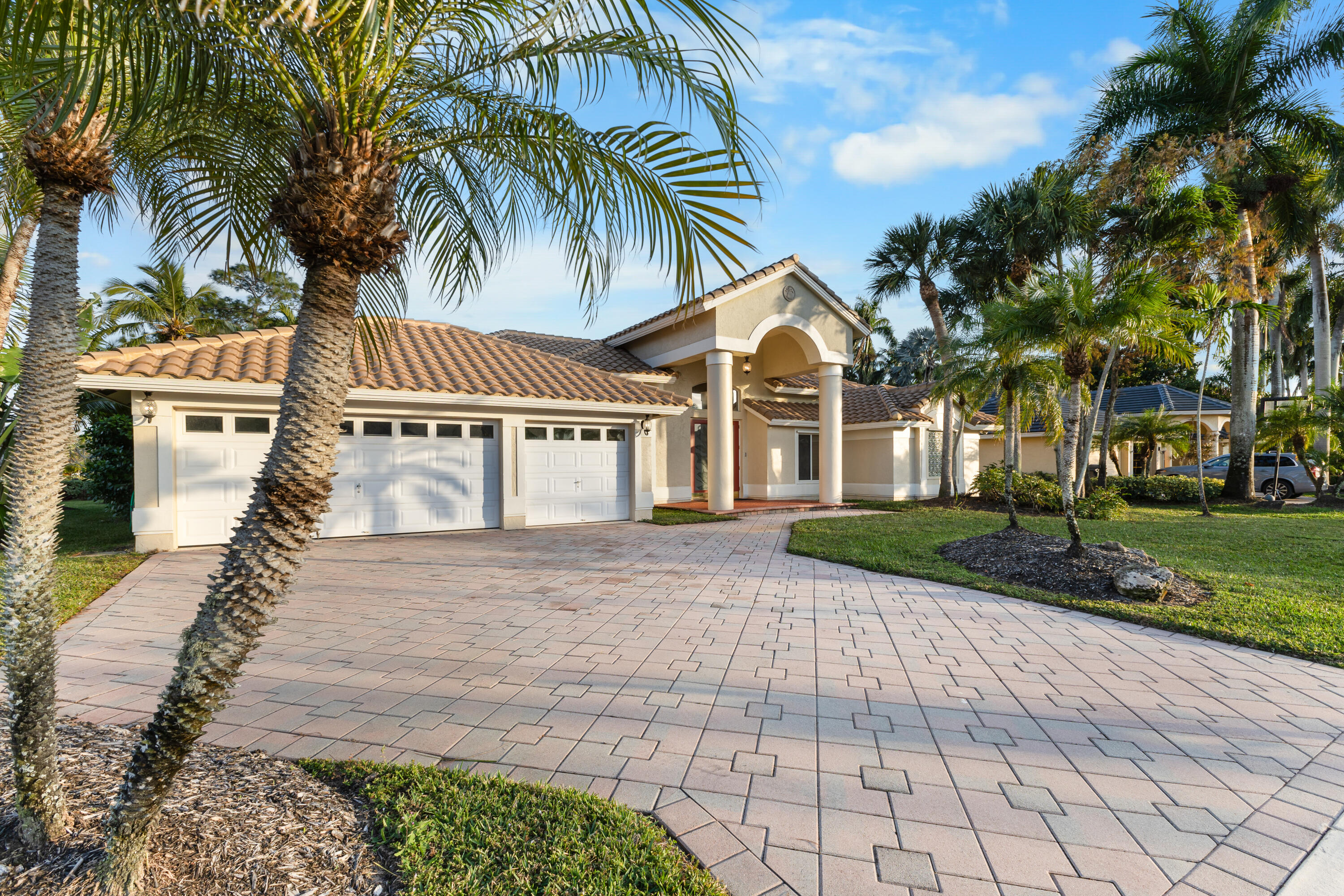 15772 Cypress Park Drive, Wellington, Palm Beach County, Florida - 4 Bedrooms  
3 Bathrooms - 