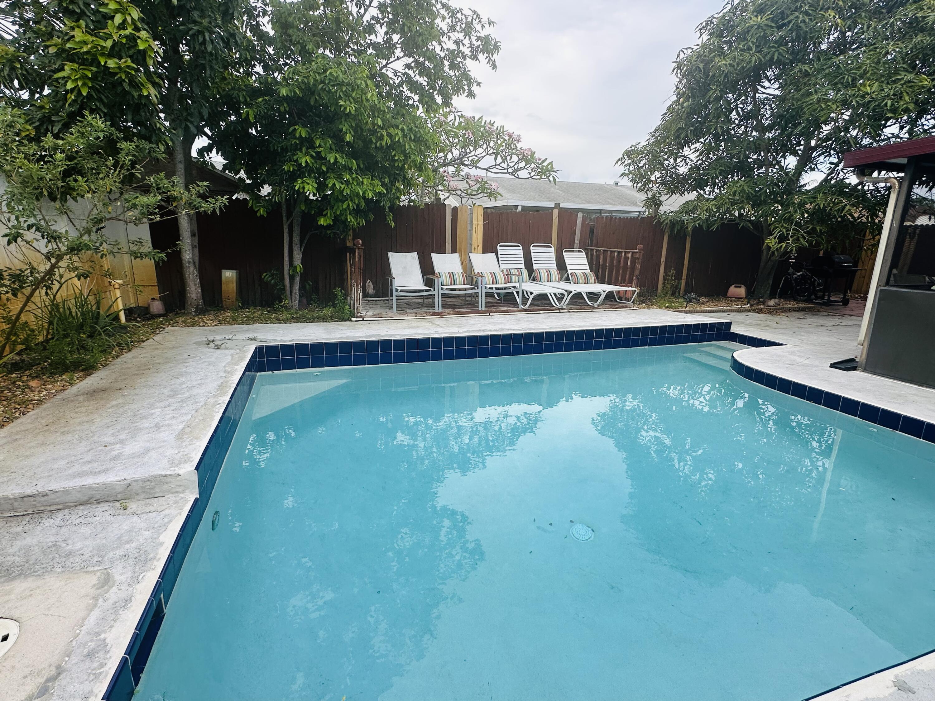 6198 Wauconda Way, Lake Worth, Palm Beach County, Florida - 4 Bedrooms  
2 Bathrooms - 