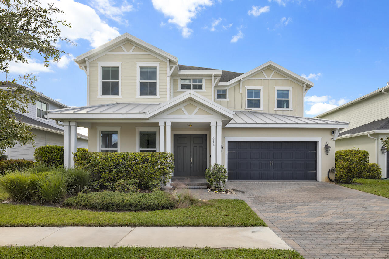 Property for Sale at 915 Sweetgrass Street, Loxahatchee, Palm Beach County, Florida - Bedrooms: 4 
Bathrooms: 3.5  - $719,000