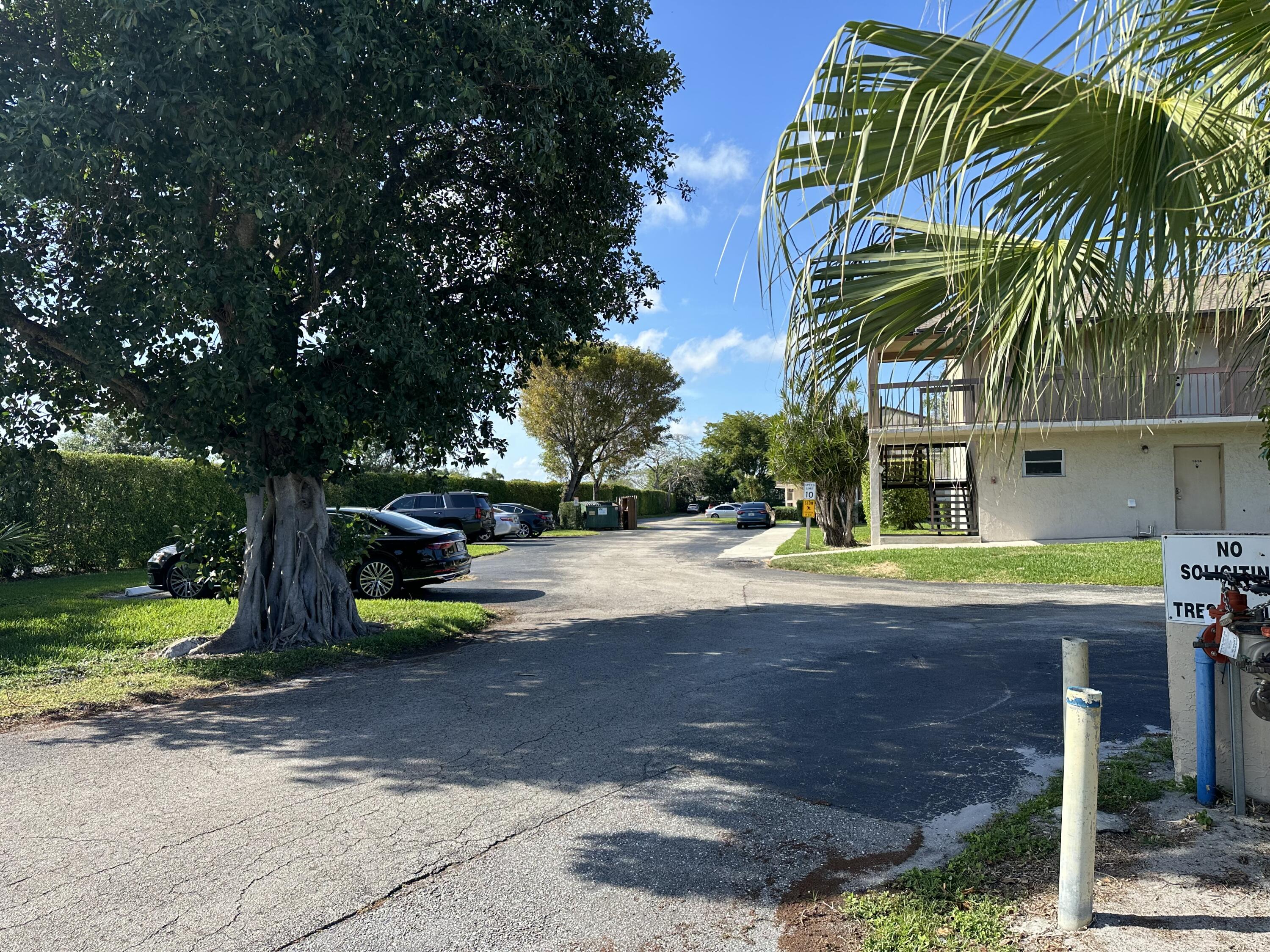 Property for Sale at 2755 W Atlantc Avenue 106B, Delray Beach, Palm Beach County, Florida - Bedrooms: 1 
Bathrooms: 1  - $214,900