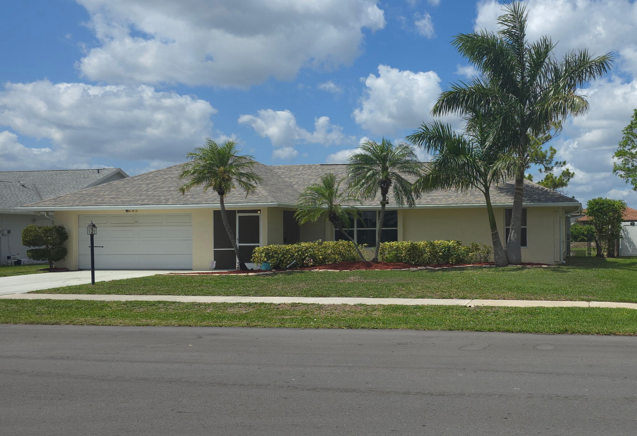 8205 Winnipesaukee Way, Lake Worth, Palm Beach County, Florida - 3 Bedrooms  
2 Bathrooms - 