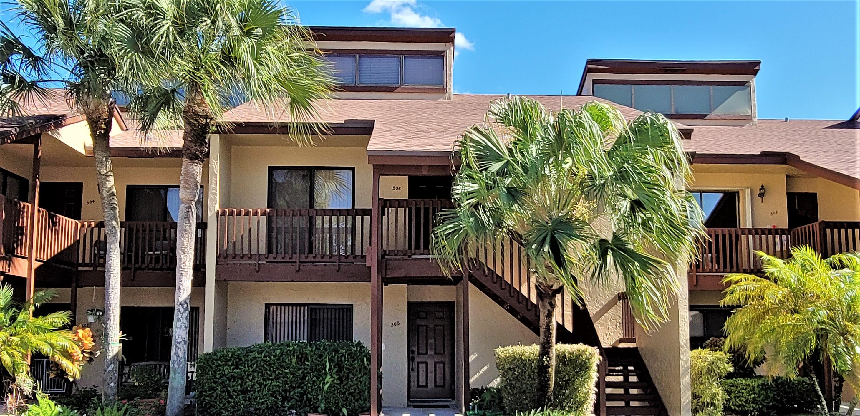 506 Lakeview Drive, Royal Palm Beach, Palm Beach County, Florida - 2 Bedrooms  
2 Bathrooms - 