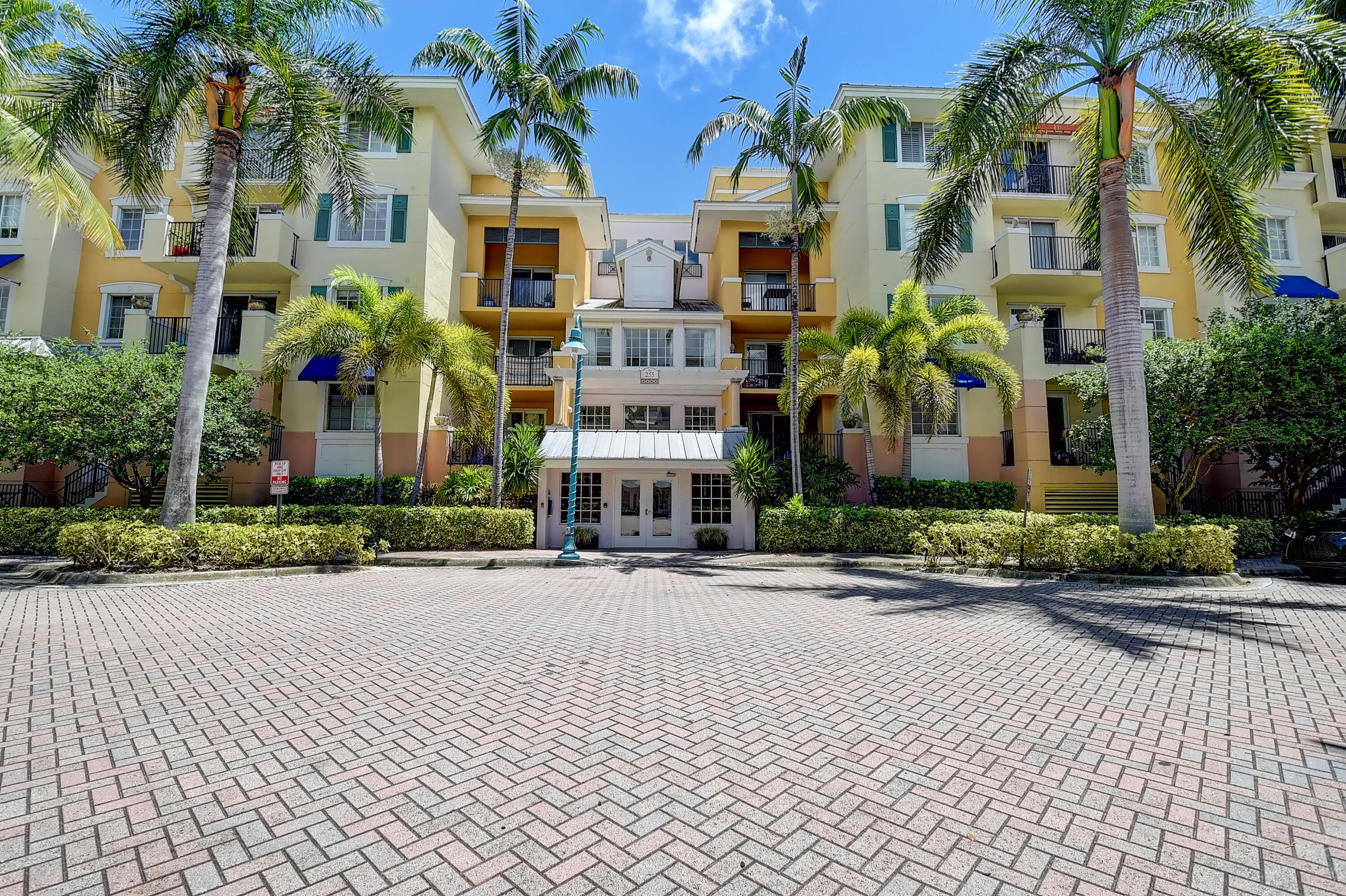 Property for Sale at 255 Ne 3rd Avenue 2-516, Delray Beach, Palm Beach County, Florida - Bedrooms: 1 
Bathrooms: 1  - $550,000