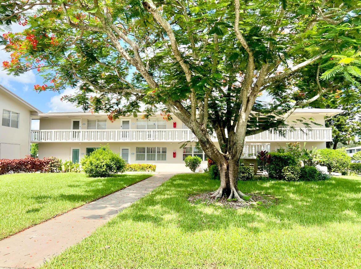 222 Andover I, West Palm Beach, Palm Beach County, Florida - 2 Bedrooms  
2 Bathrooms - 