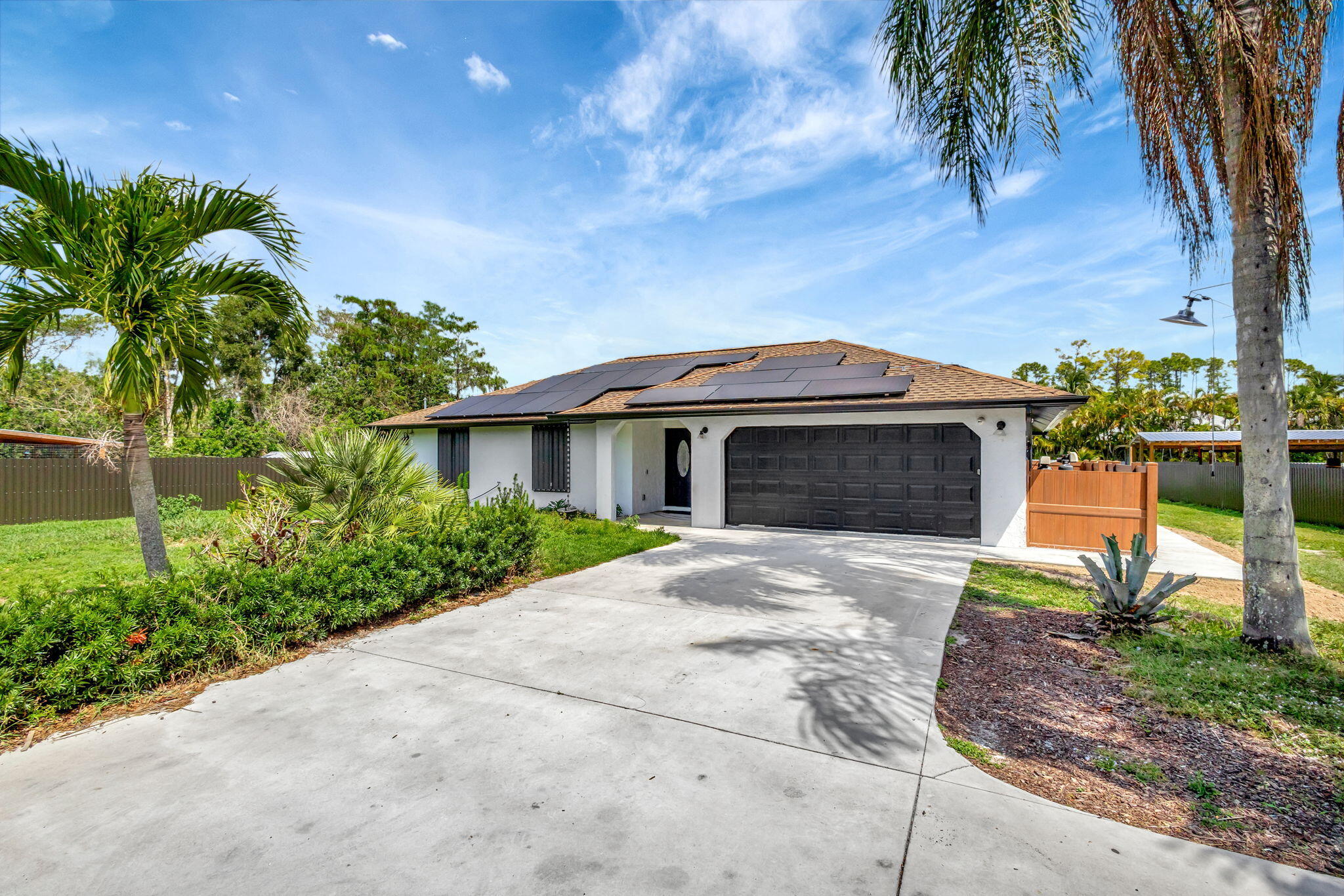 17039 62nd Road, The Acreage, Palm Beach County, Florida - 4 Bedrooms  
3 Bathrooms - 