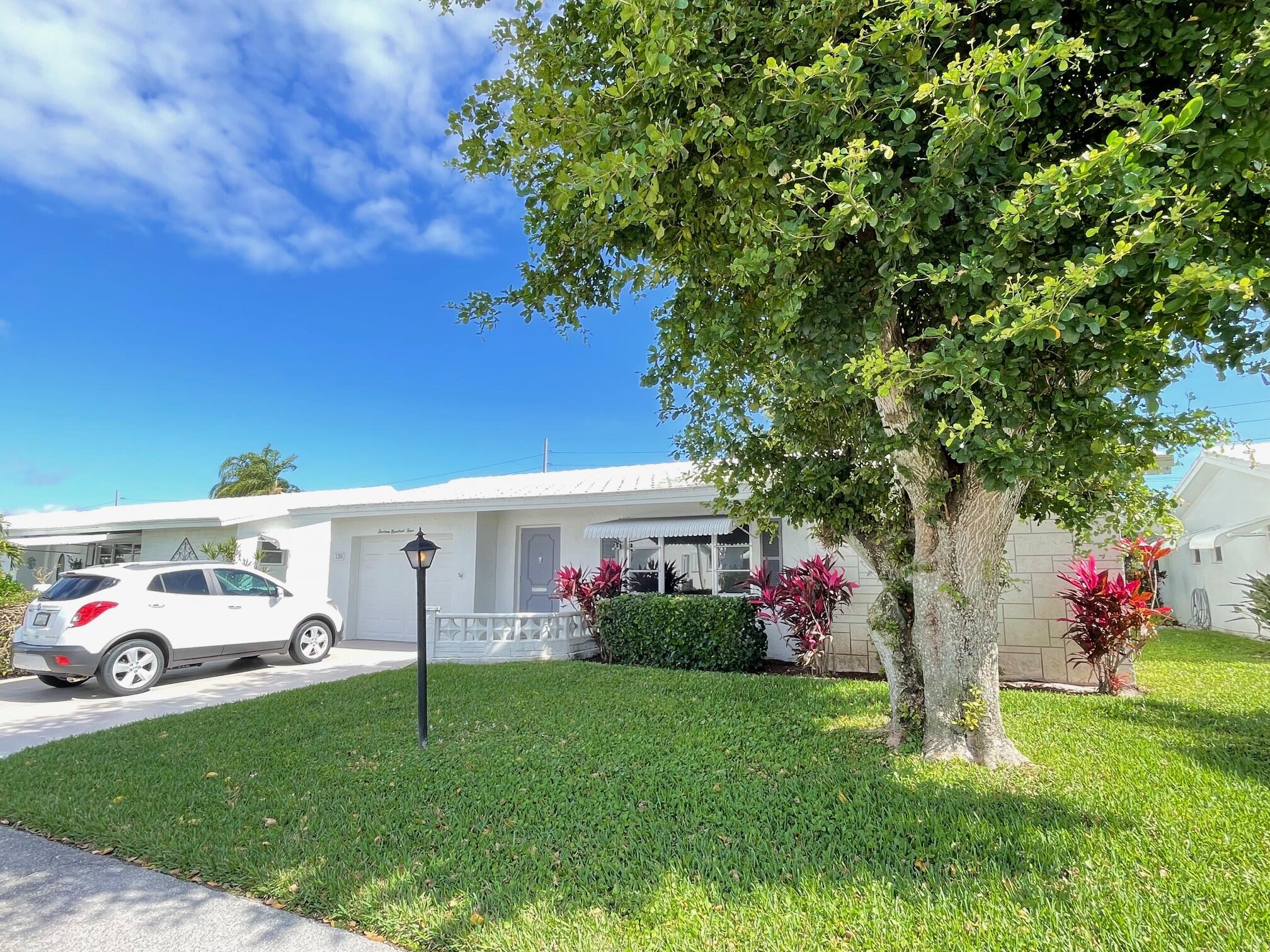 Property for Sale at 1304 Sw 15th Street, Boynton Beach, Palm Beach County, Florida - Bedrooms: 2 
Bathrooms: 2  - $429,000