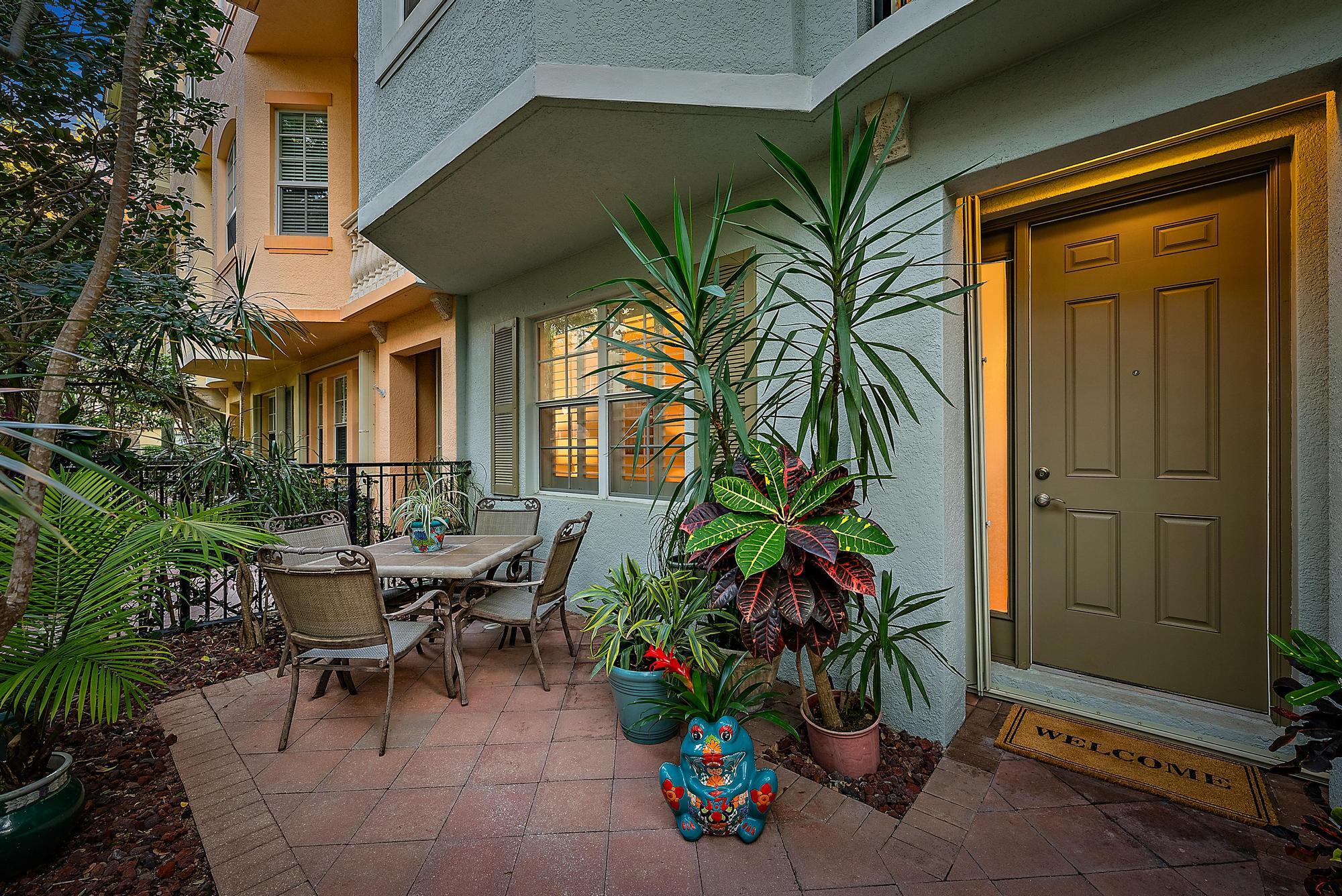 2707 Ravella Way, Palm Beach Gardens, Palm Beach County, Florida - 2 Bedrooms  
3.5 Bathrooms - 