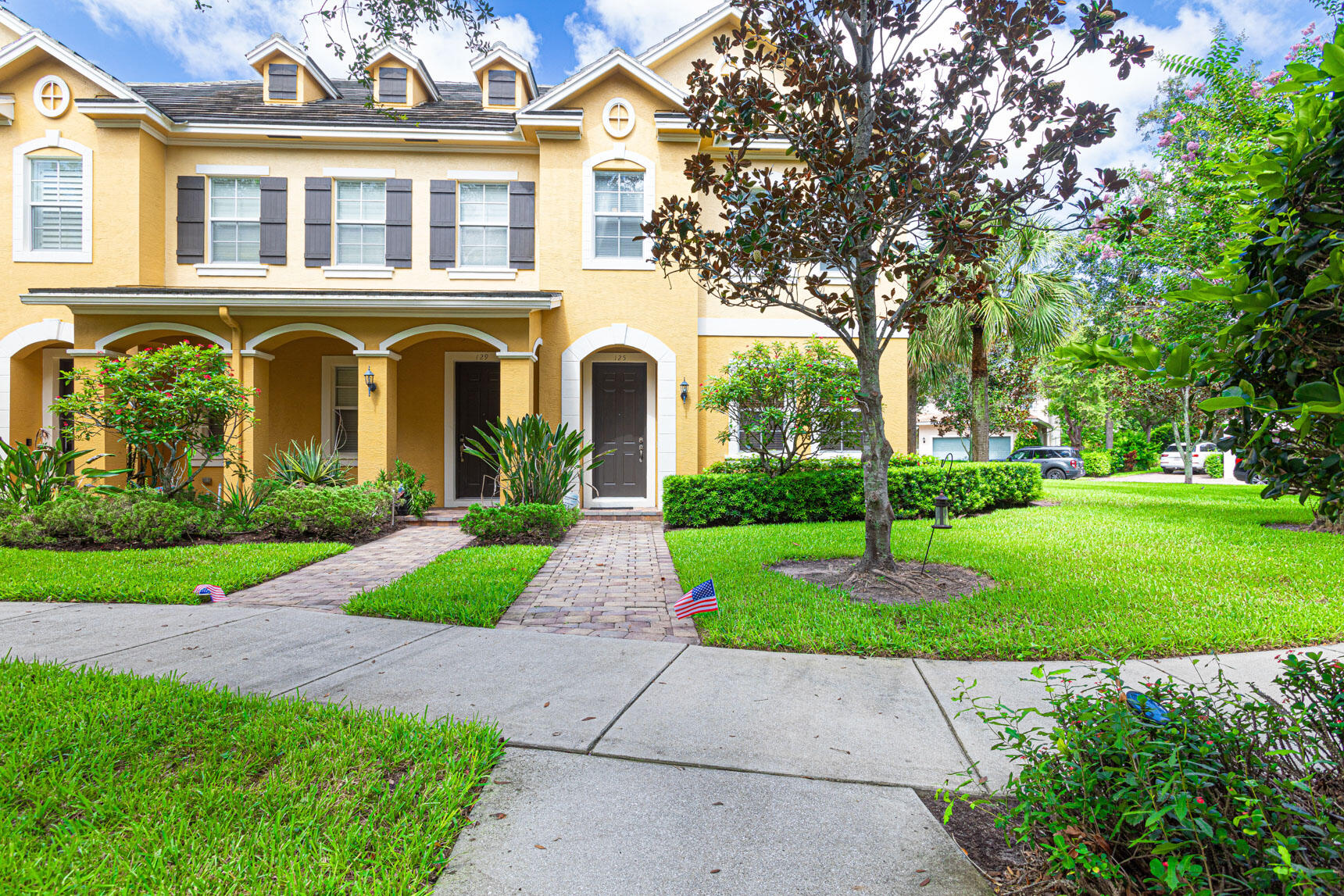 125 Glencullen Circle, Jupiter, Palm Beach County, Florida - 3 Bedrooms  
2.5 Bathrooms - 