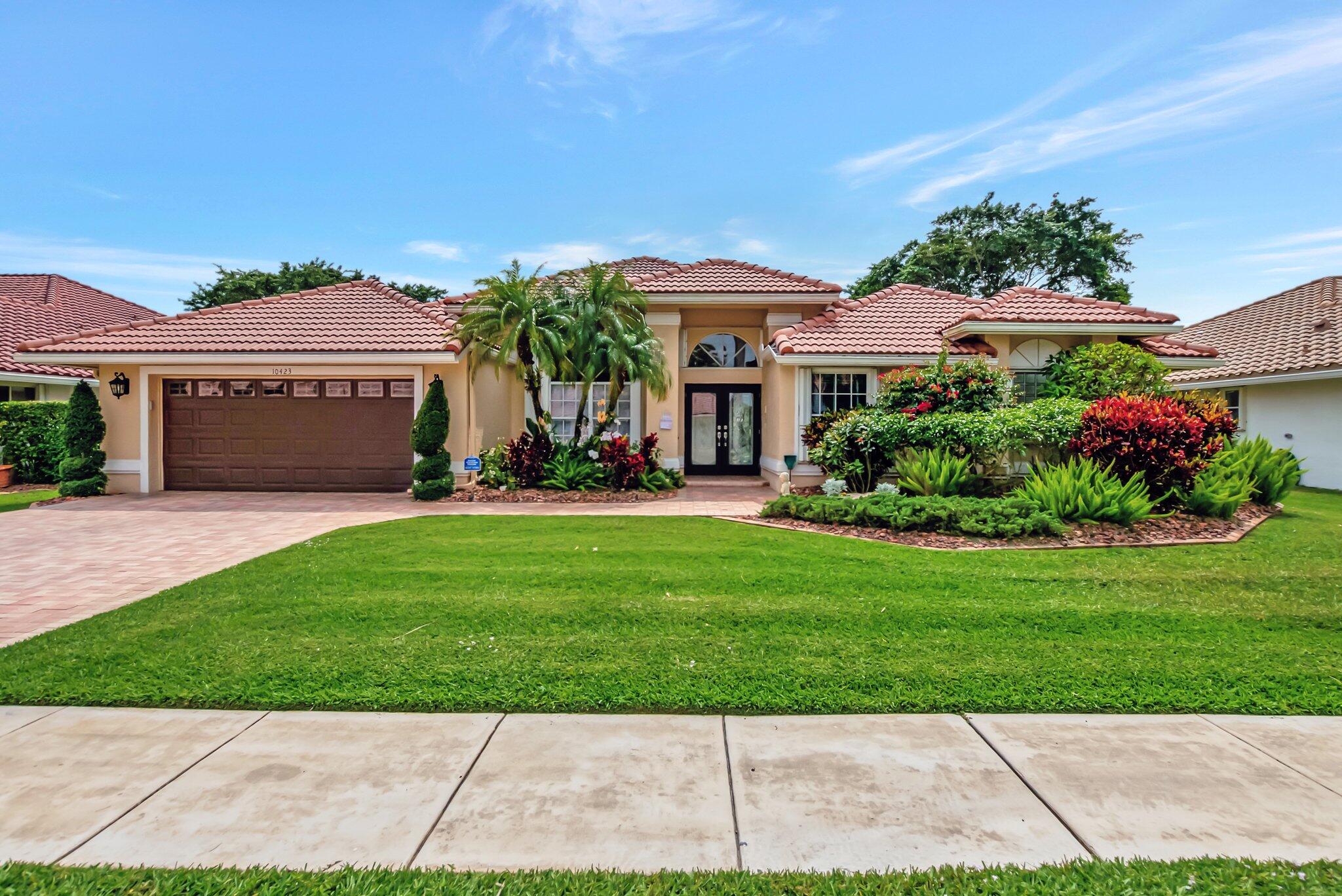 10423 Canoe Brook Circle, Boca Raton, Palm Beach County, Florida - 4 Bedrooms  
3 Bathrooms - 