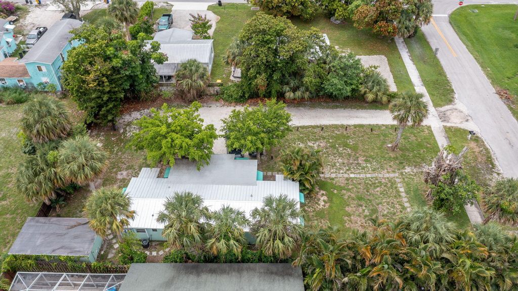 Photo of 4943 SE Flounder Avenue #4943, Stuart, FL 34997 (MLS # RX-11097234)