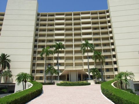 Photo of 130 Lakeshore Drive #522, North Palm Beach, FL 33408 (MLS # RX-11104436)