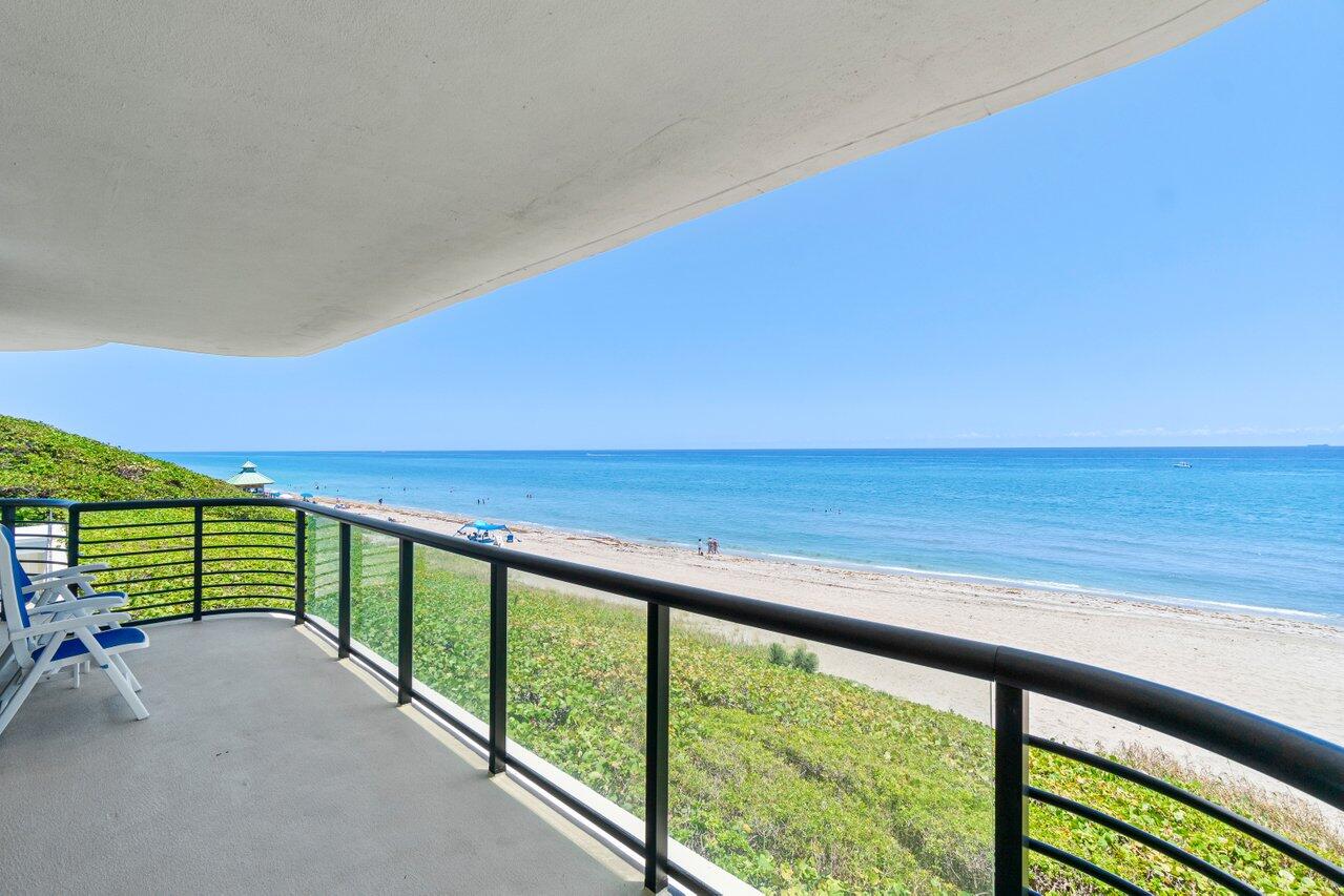 Property for Sale at 250 S Ocean Boulevard 2H, Boca Raton, Palm Beach County, Florida - Bedrooms: 2 
Bathrooms: 2.5  - $1,750,000